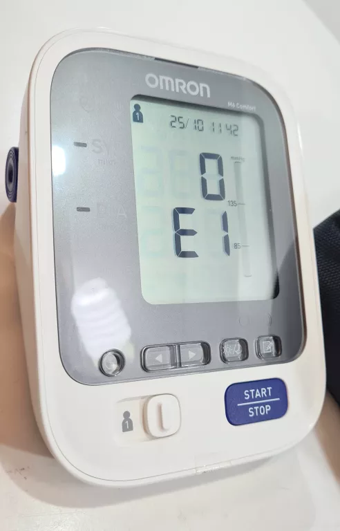 omron-cisnieniomierz-naramienny-m6-stan-uzywany