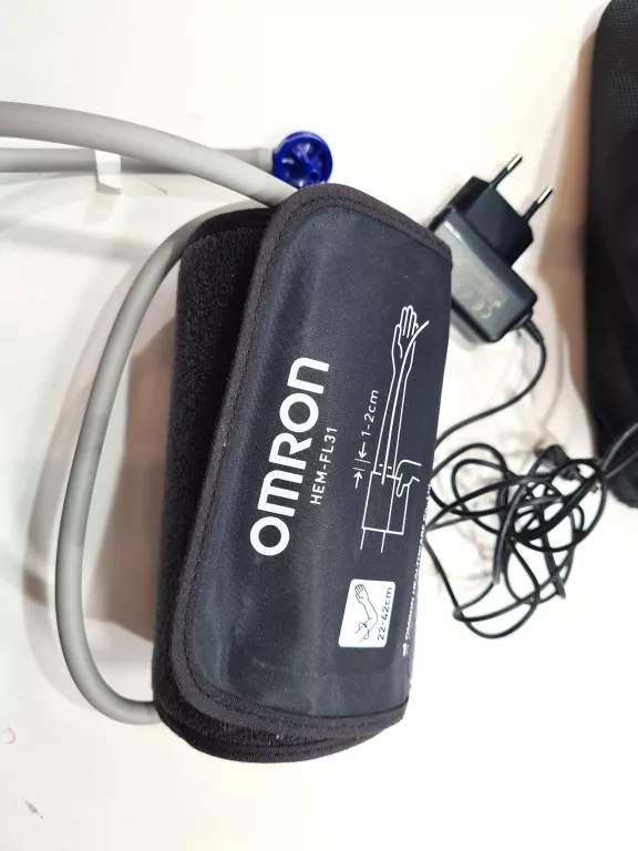 omron-cisnieniomierz-naramienny-m6-miejsce-pomiaru-ramie