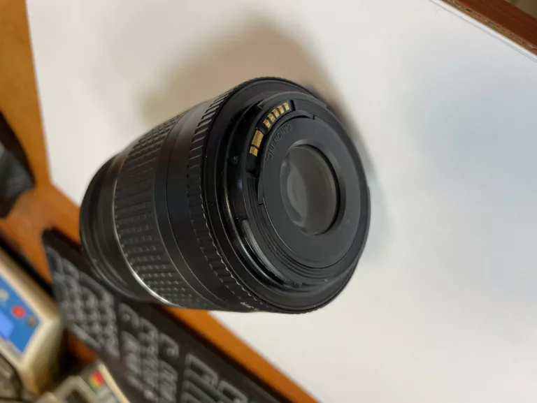 obiektyw-canon-28-80-mm-przyslona-f38-56