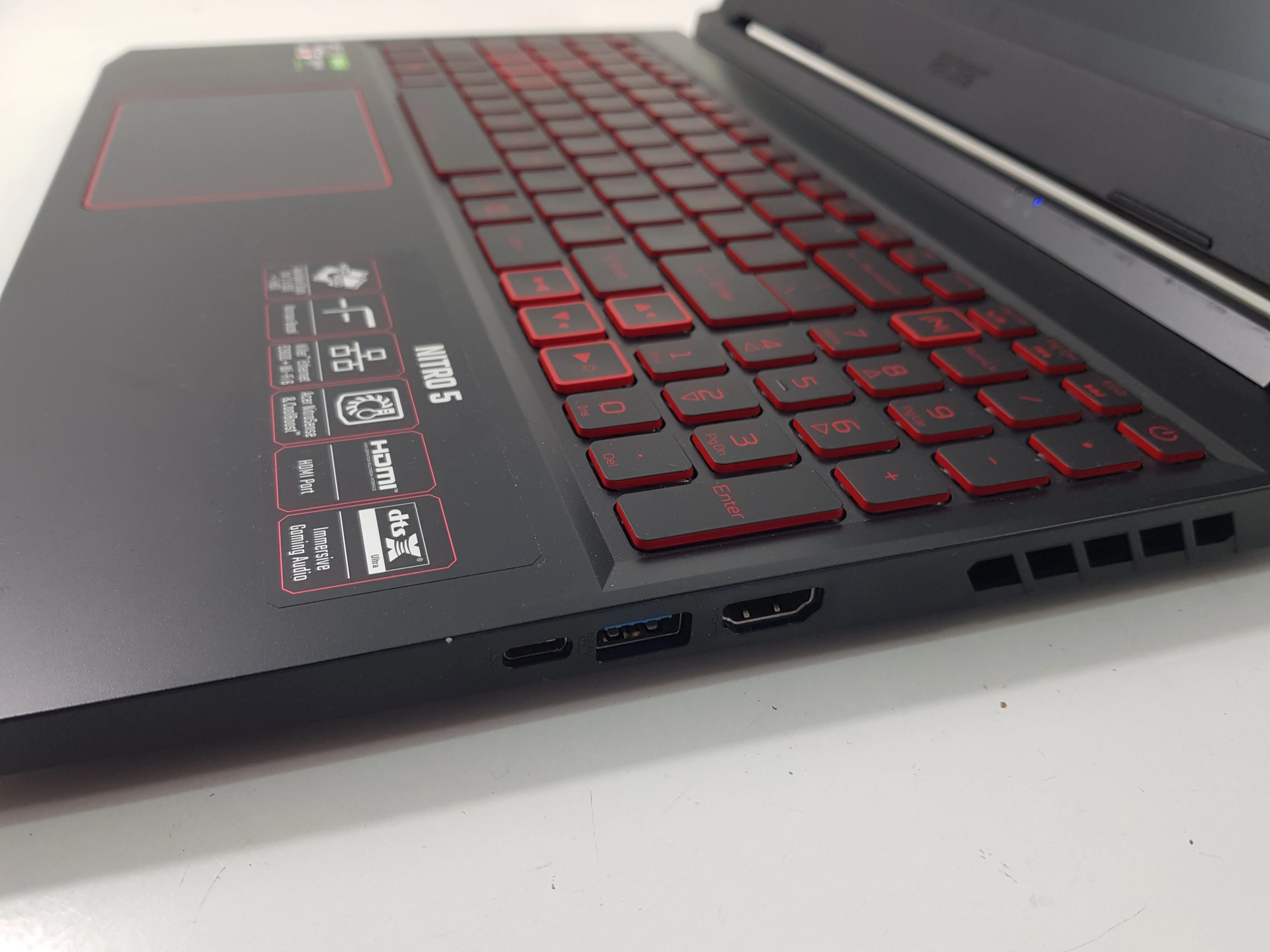 laptop-acer-nitro-5-an515-44-r9mg-lad-rozdzielczosc-px-1920-x-1080