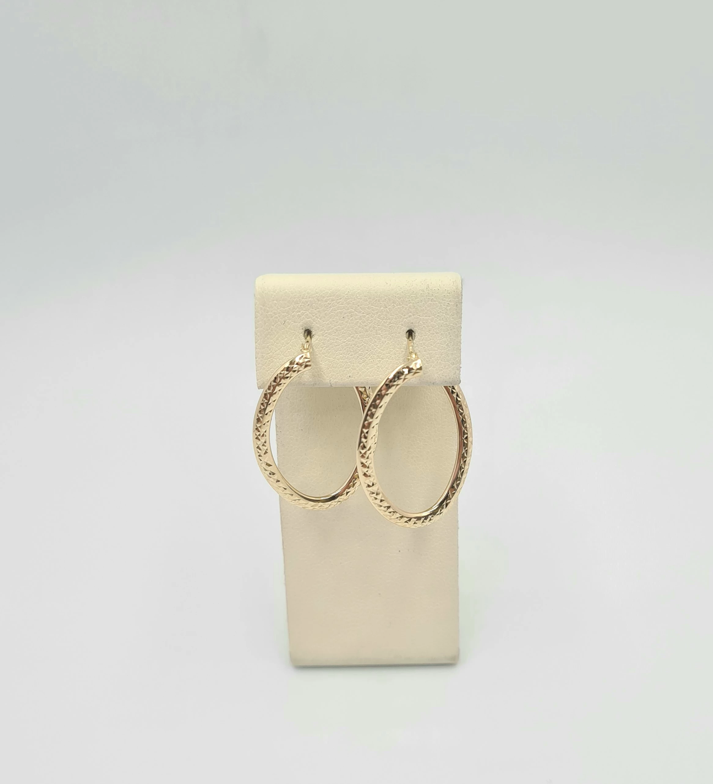 zlote-kolczyki-kola-pilsudskiego-8-chojnice