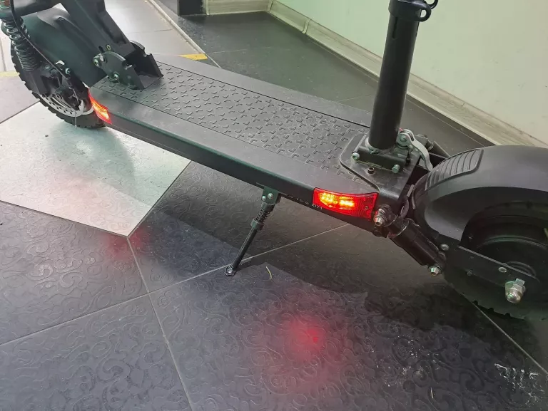 HULAJNOGA ELEKTRYCZNA JOYOR Y6-S