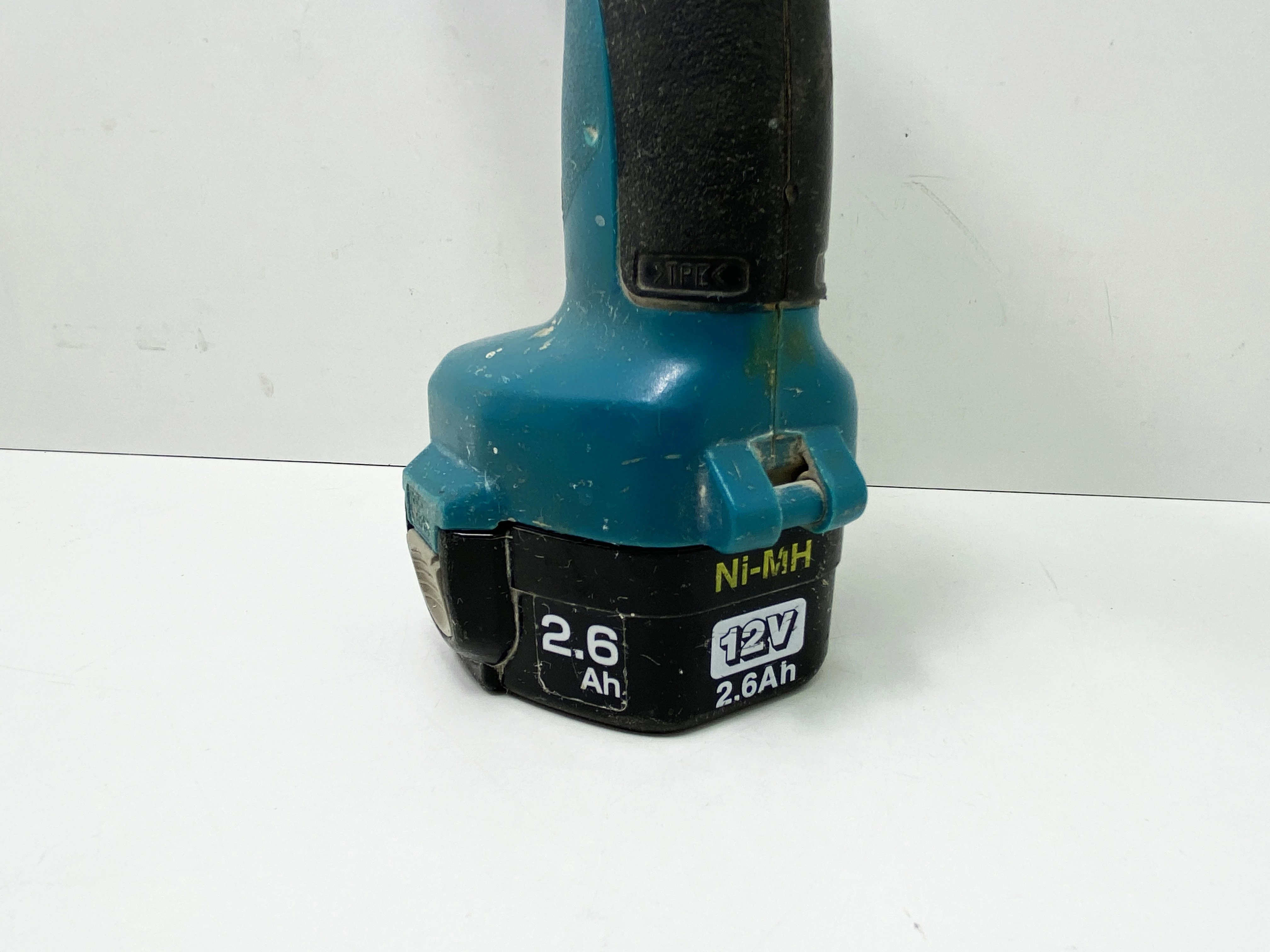 wkretarka-makita-6270d-ladowarka-rodzaj-silnika-silnik-szczotkowy