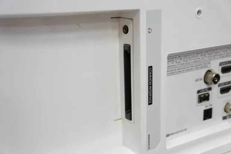 monitor-samsung-24-t24d391ew-z-funkcja-tv-model-t24d391ew