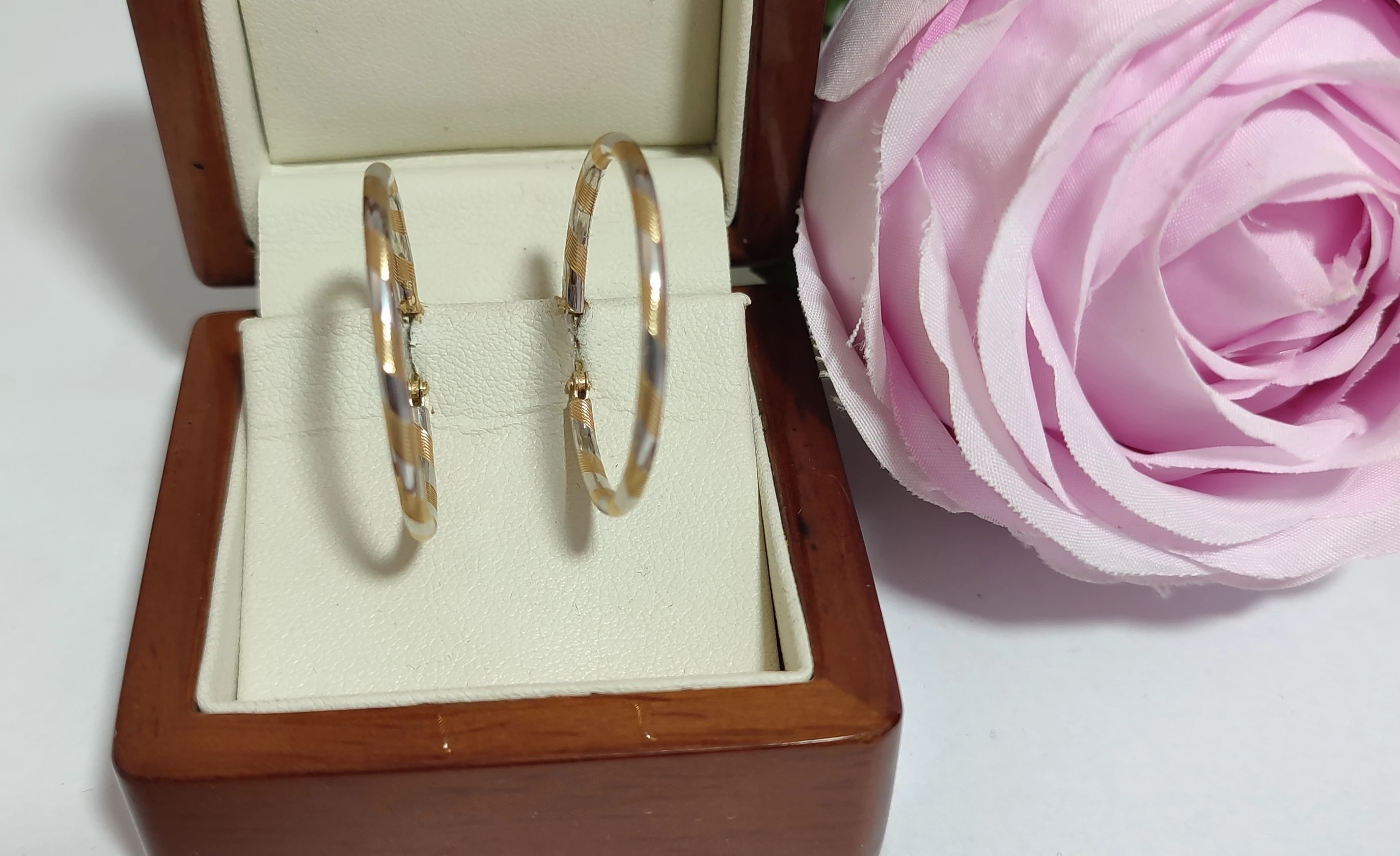 zlote-kolczyki-kola-386g-750-stan-powystawowy