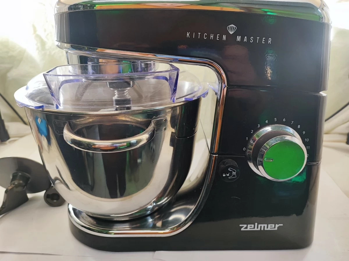 robot-kuchenny-zelmer-kitchen-master-kolor-dominujacy-czarny