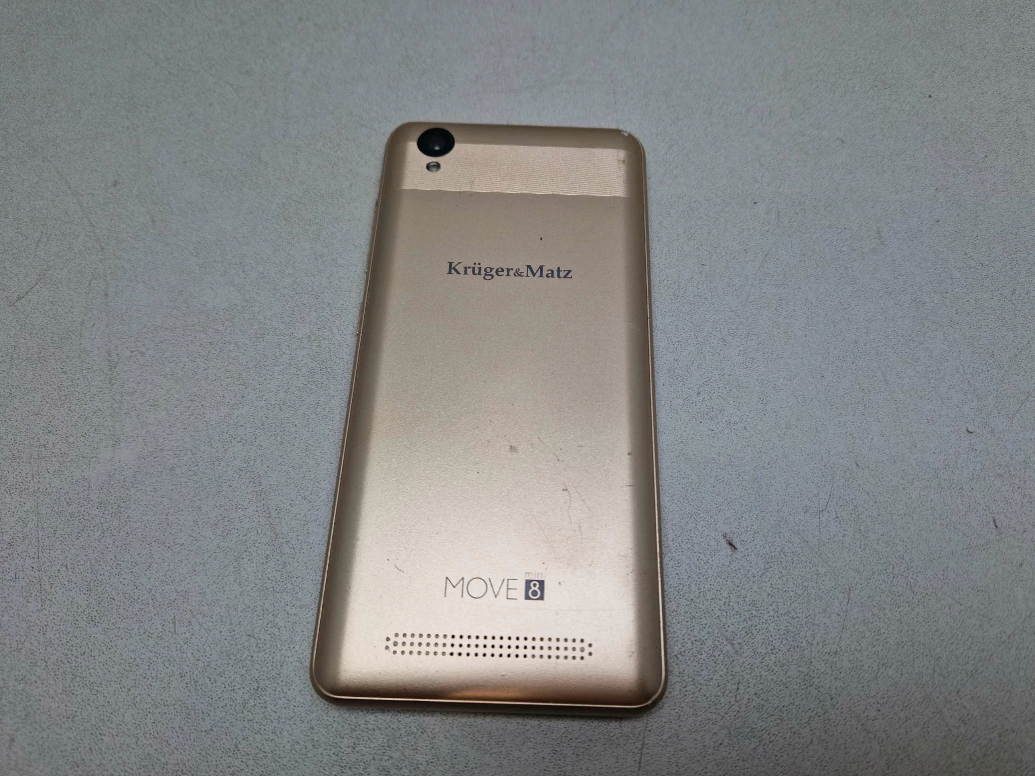 telefon-kruger-matz-move-8-mini-wbudowana-pamiec-8-gb