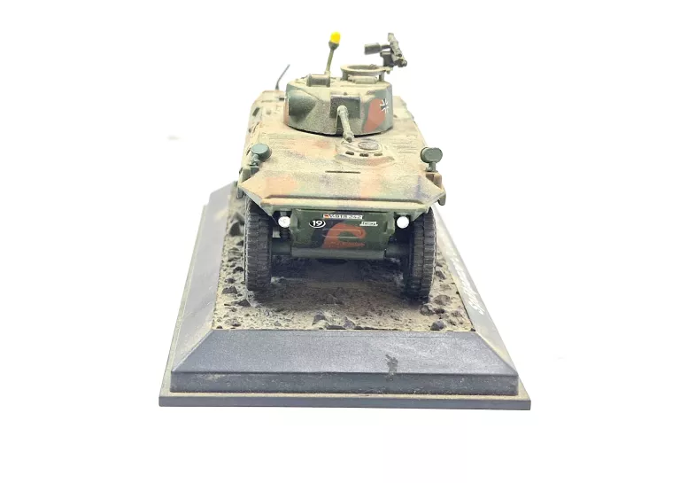 MODEL SPAHPANZER 2 LUCHS A1 - 2000