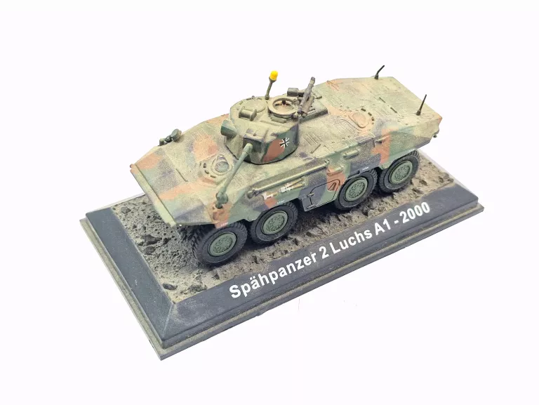 MODEL SPAHPANZER 2 LUCHS A1 - 2000
