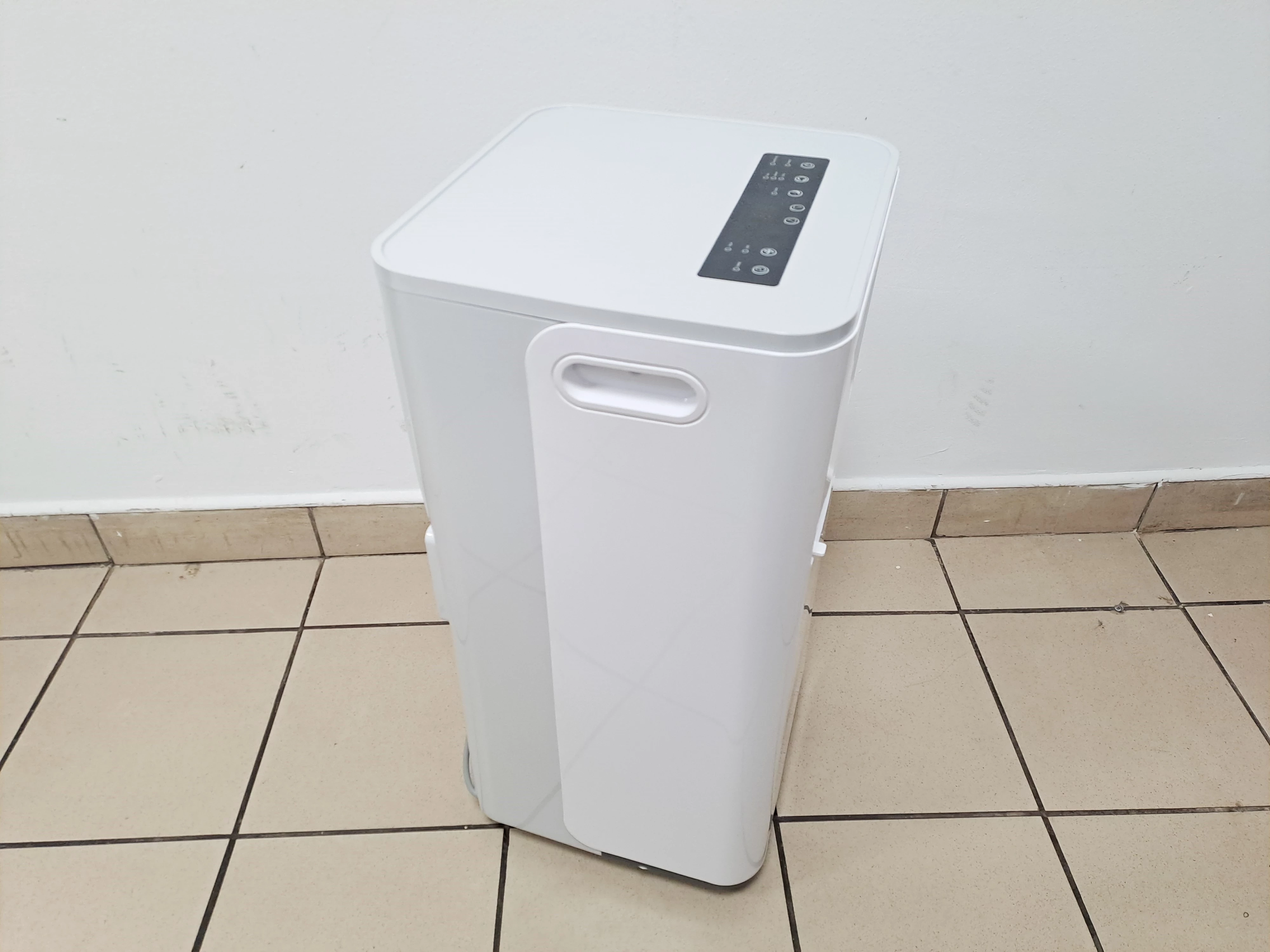 klimatyzator-lifetime-air-9000btu-zestaw-sterowanie-na-pilot