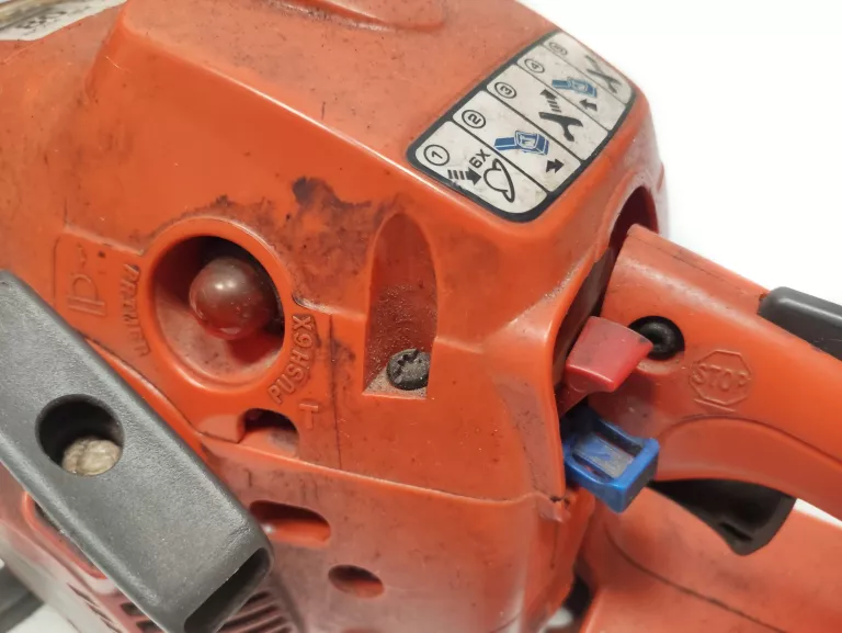 pila-spalinowa-husqvarna-236-zasilanie-spalinowe