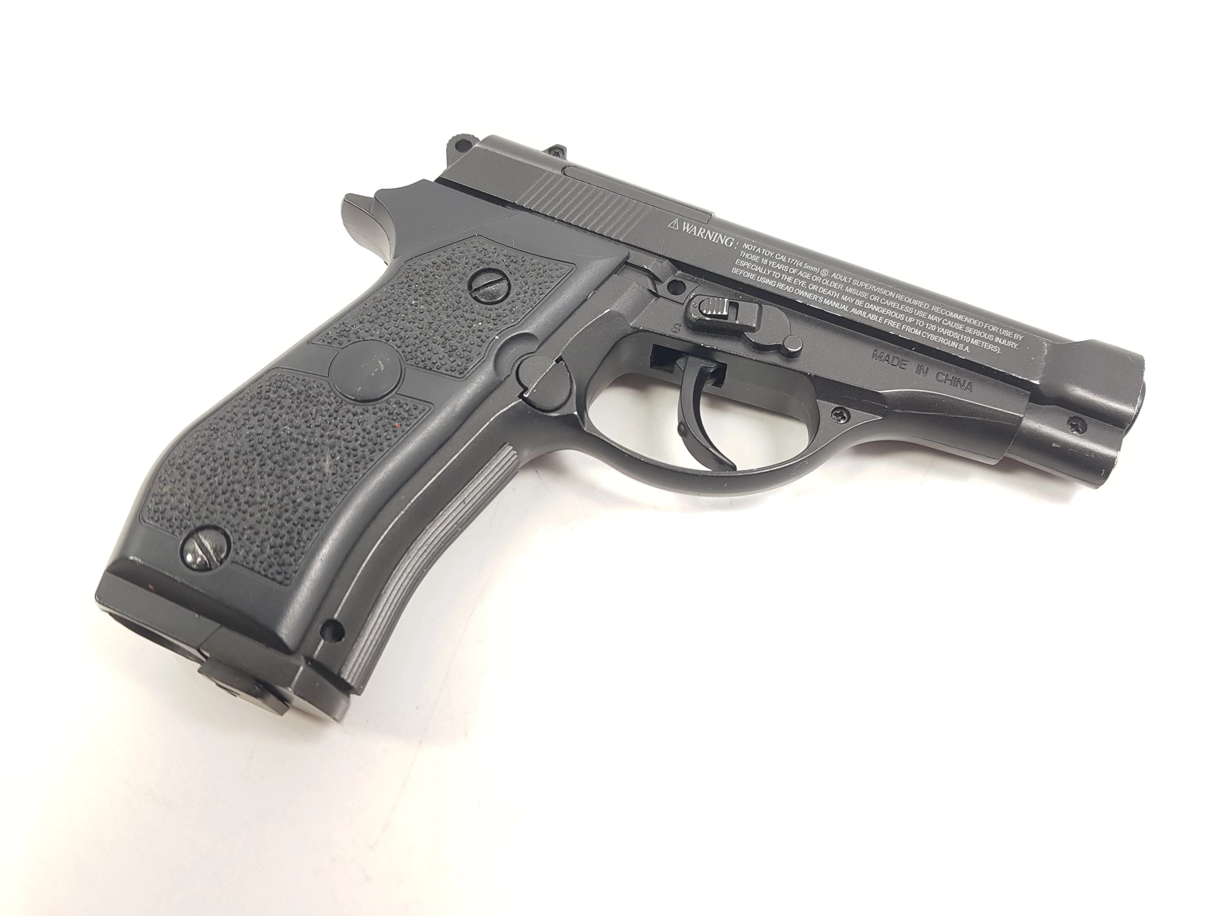 pistolet-gazowy-swiss-arms-p84-full-metal-45-mm-tarnogorska-26-gliwice-g1