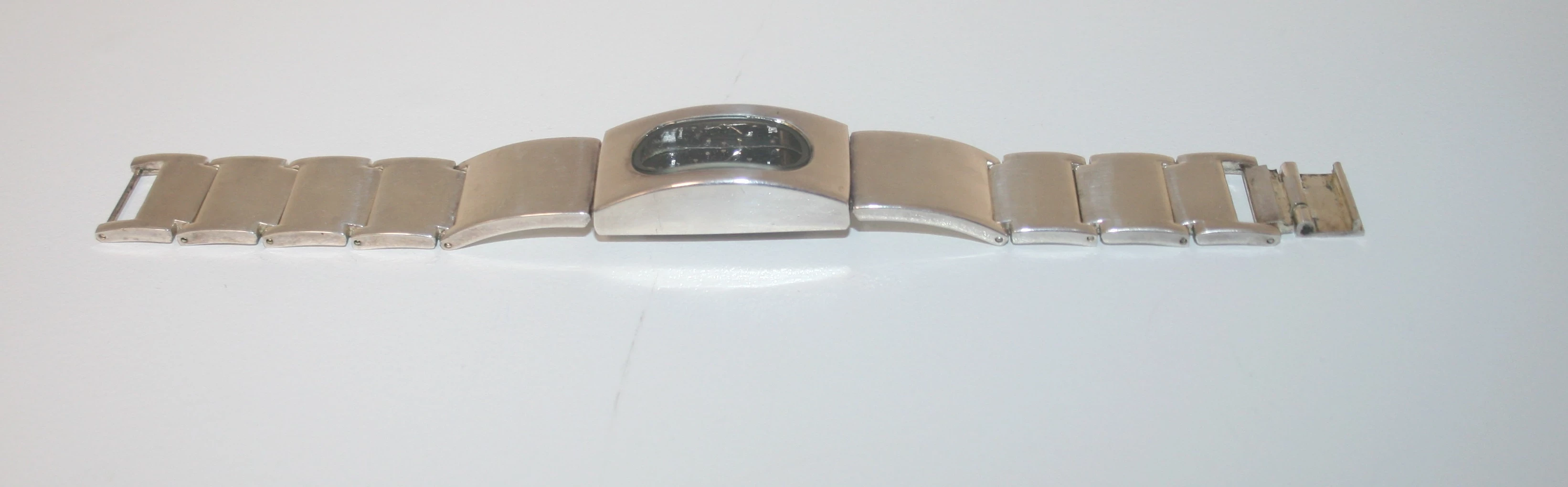 zegarek-charles-delon-posrebrzany-bateria-do-wymiany-rodzaj-analogowe