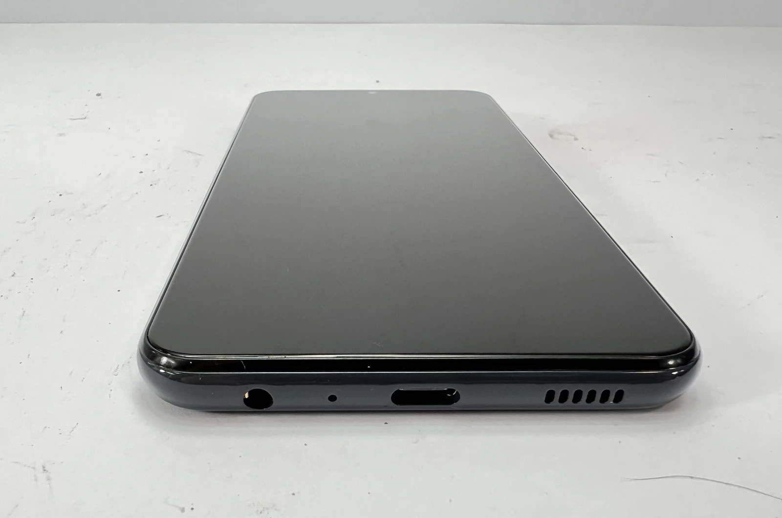 telefon-samsung-galaxy-a13-464-komplet-ean-gtin-6090010668929