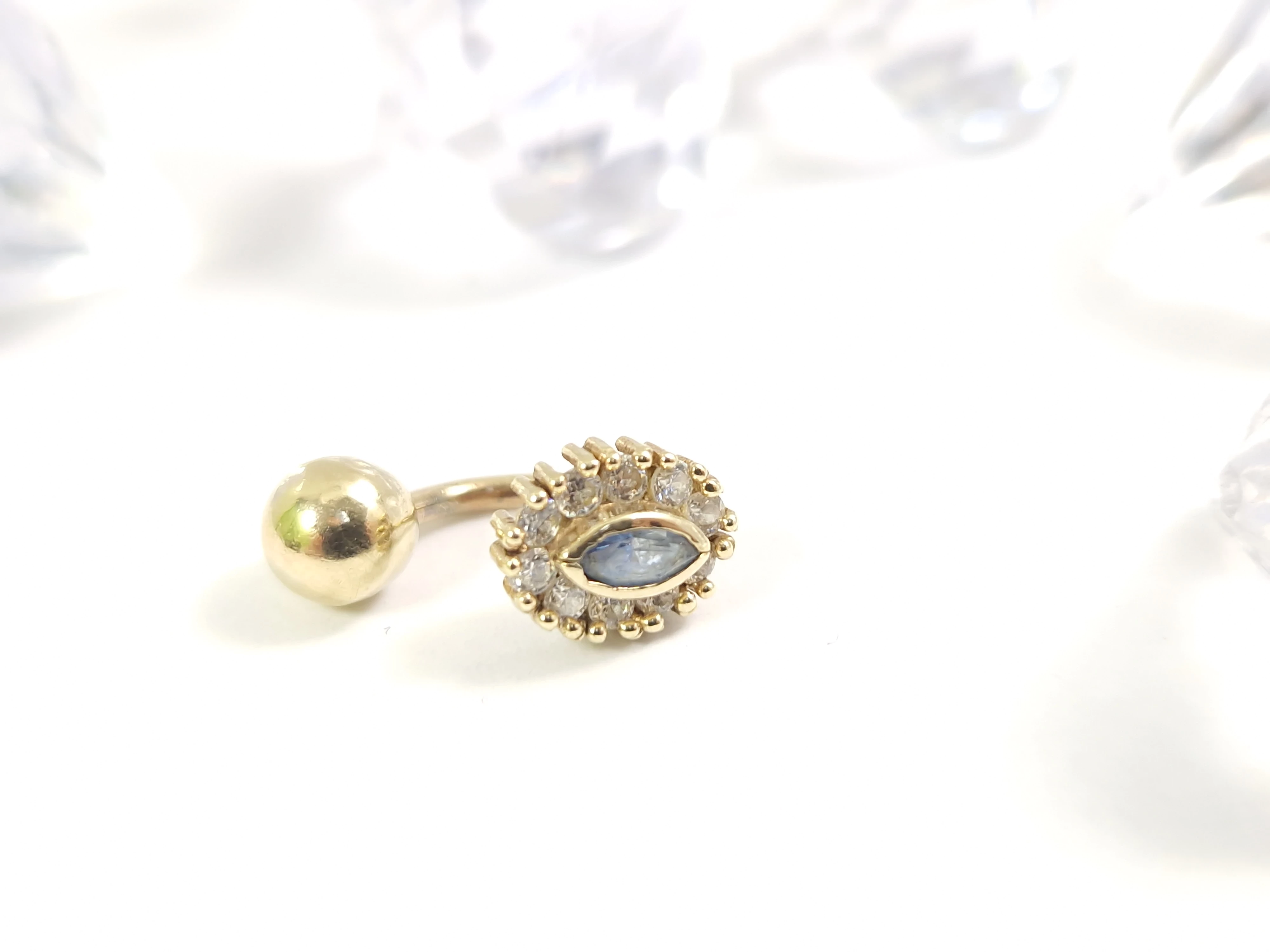 zloty-kolczyk-do-pepka-333169-rodzaj-bigla-angielski