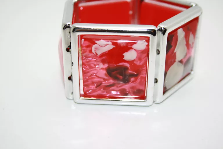 bransoletka-material-plastik