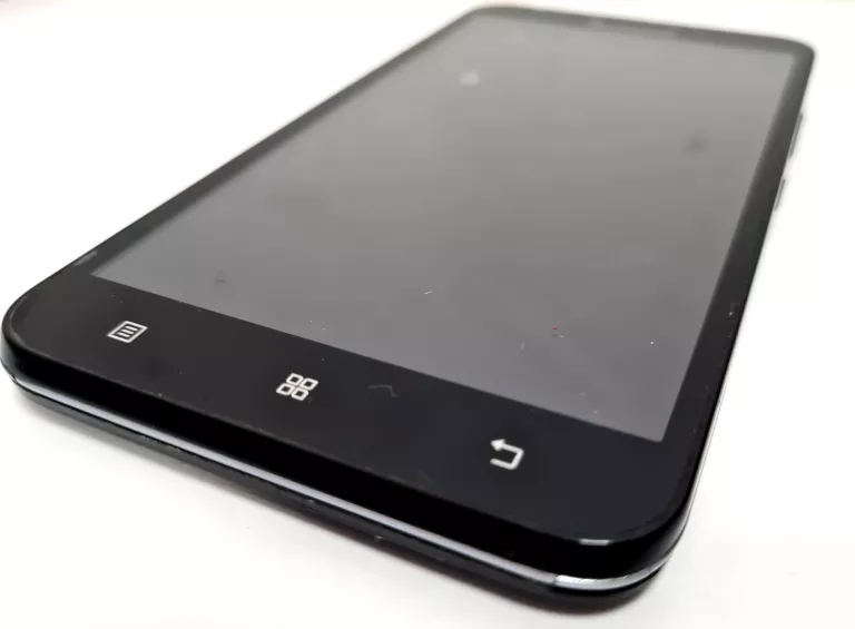 telefon-lenovo-a916-opis-typ-smartfon