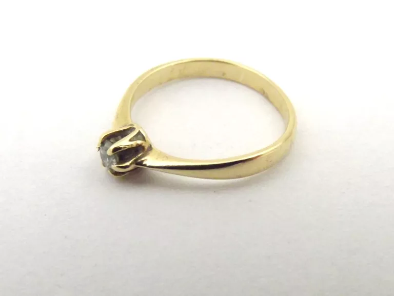 klasyczny-zloty-pierscionek-160g-585-kolor-dominujacy-205826-225106