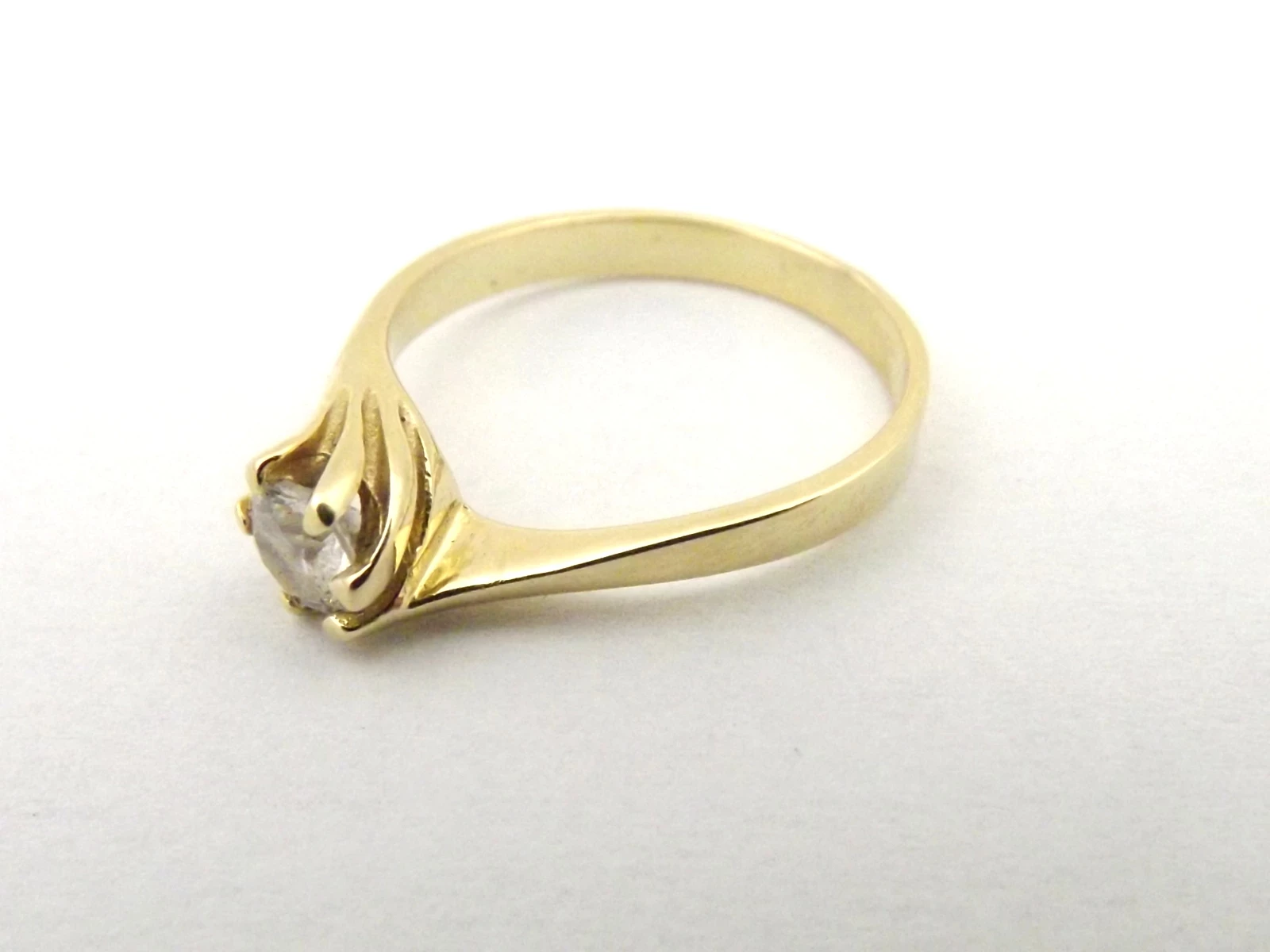 sliczny-zloty-pierscionek-z-oczkiem-22g-585r12-waga-191