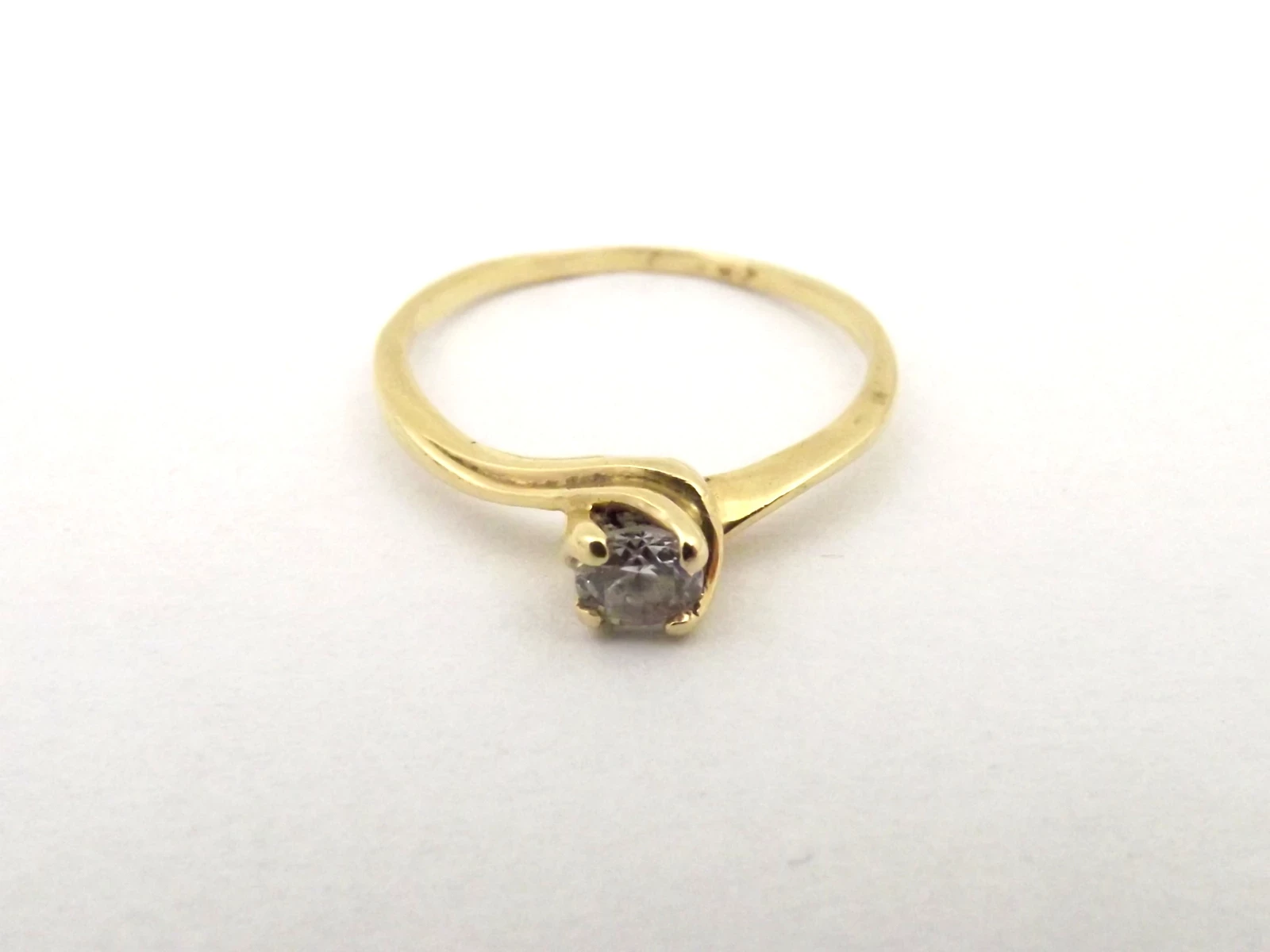 zloty-pierscionek-z-drobnym-oczkiem-151g-585r14-rozmiarsrednica-wew-mm-372-12