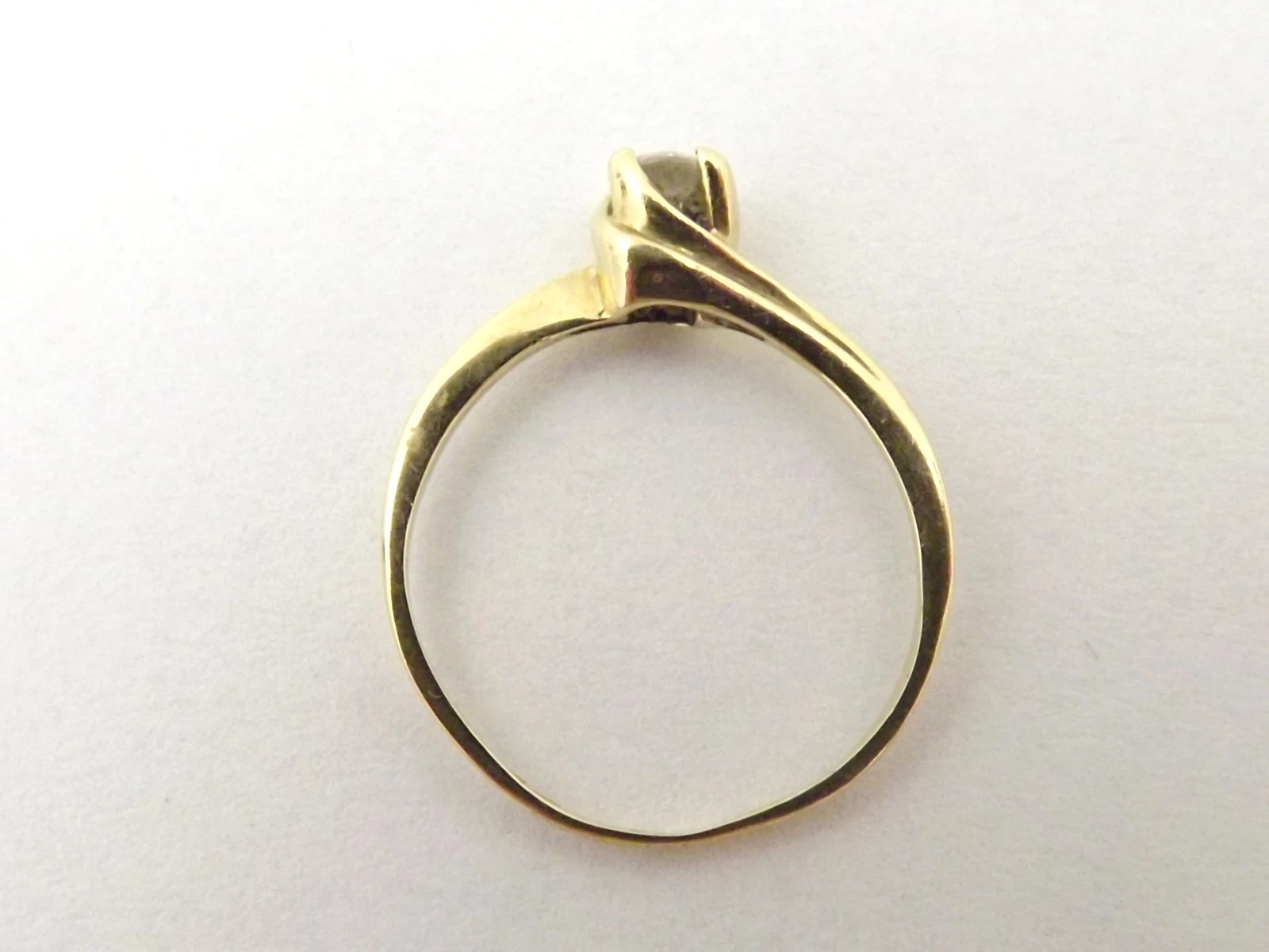 zloty-pierscionek-z-drobnym-oczkiem-151g-585r14-waga-151