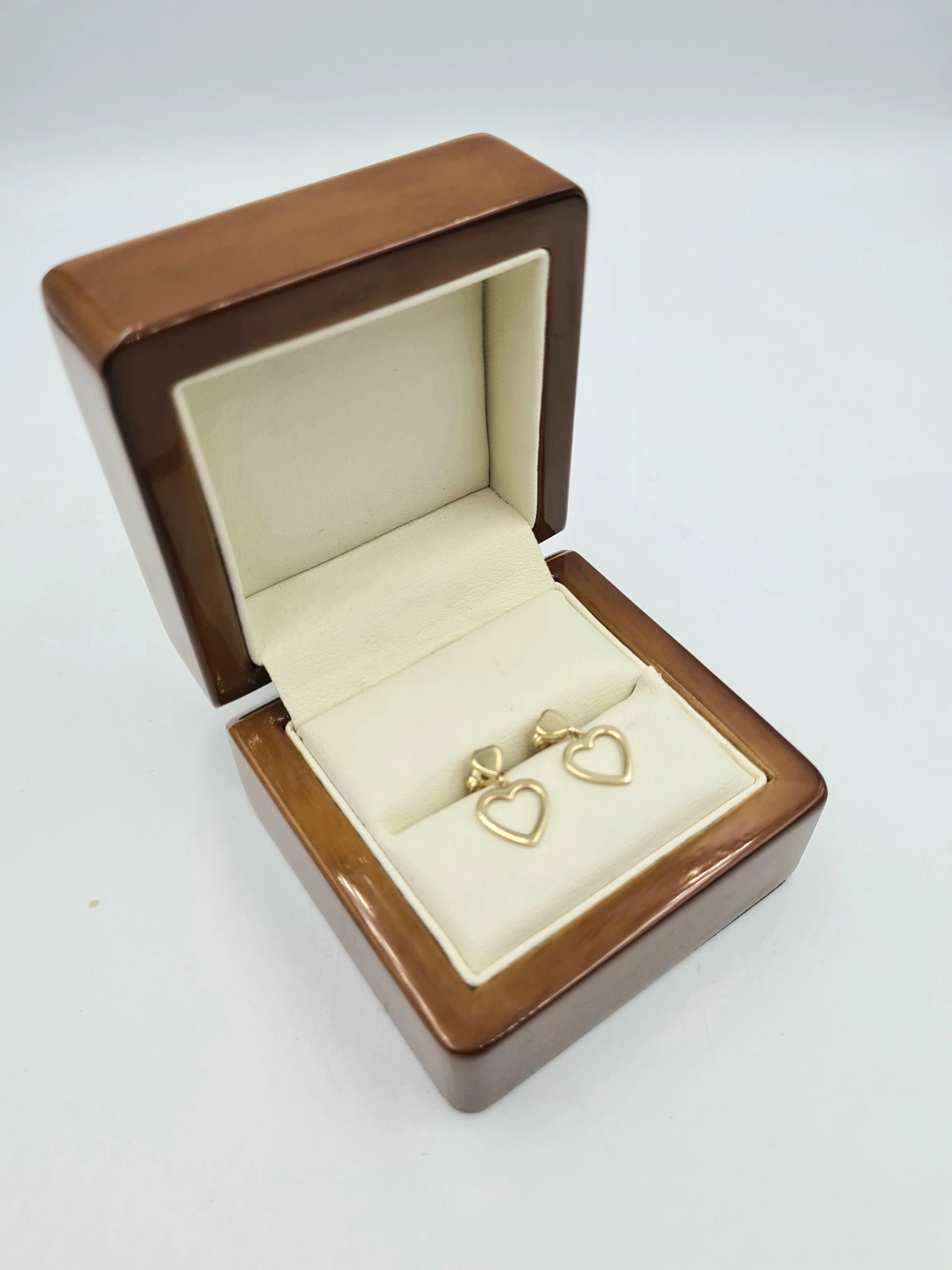 piekne-kolczyki-serca-stan-uzywany