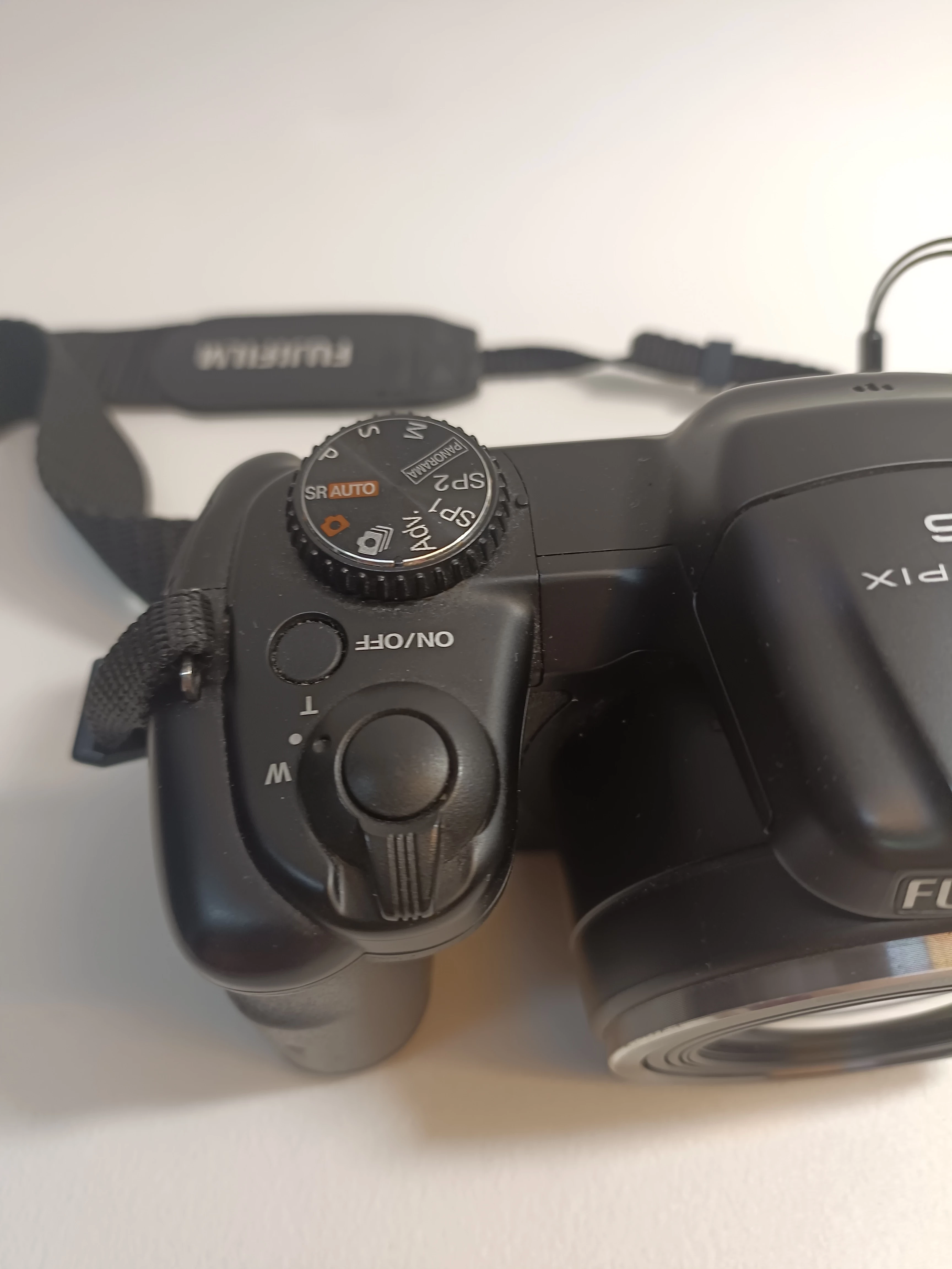 aparat-fujifilm-finepix-s8600-rozdzielczosc-16