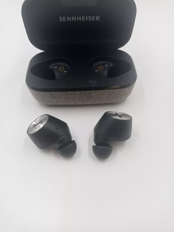 SENNHEISER MOMENTUM 2