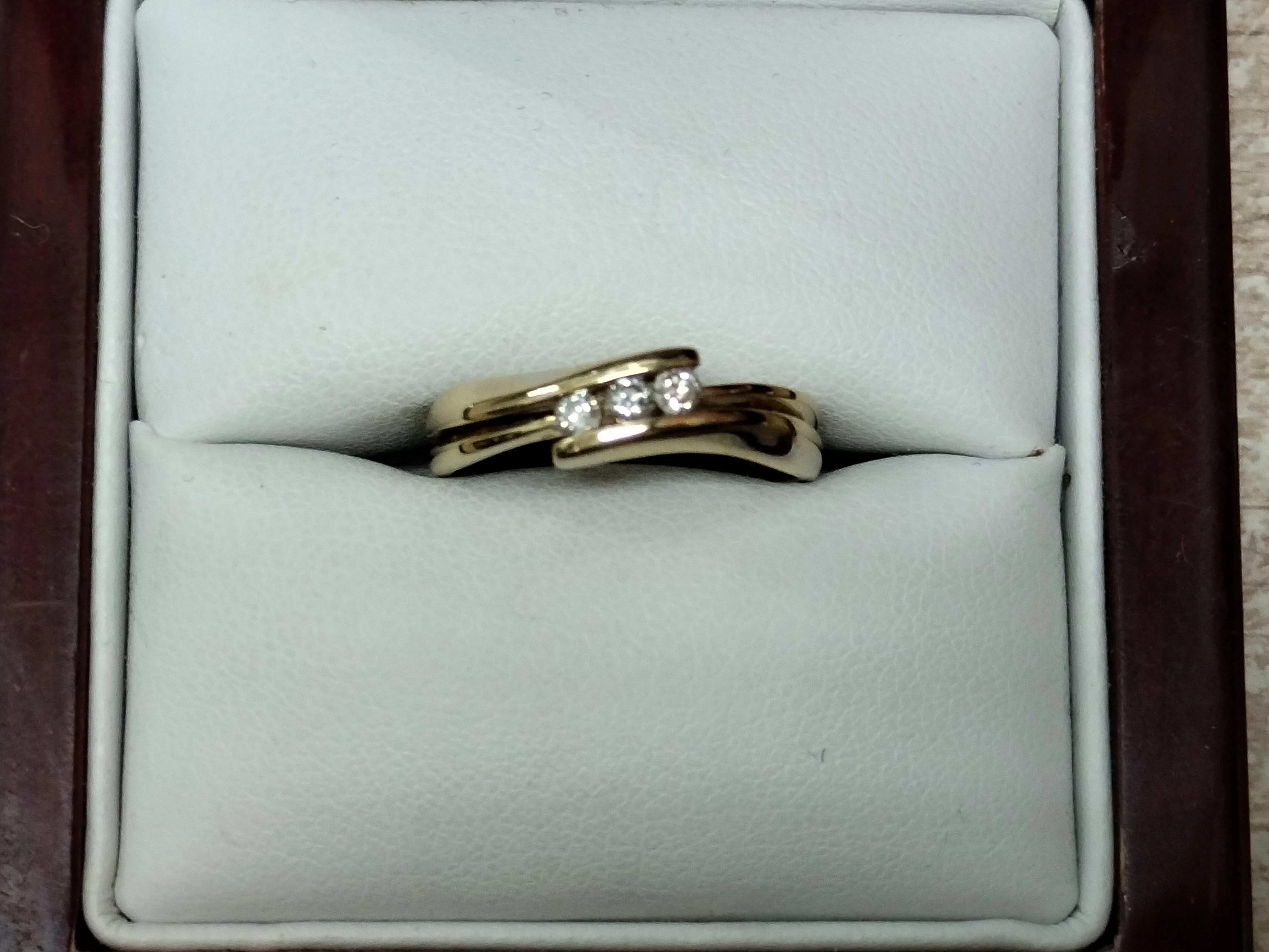 zloty-pierscionek-z-diamentami-3-szt-apart-rodzaj-2205-16