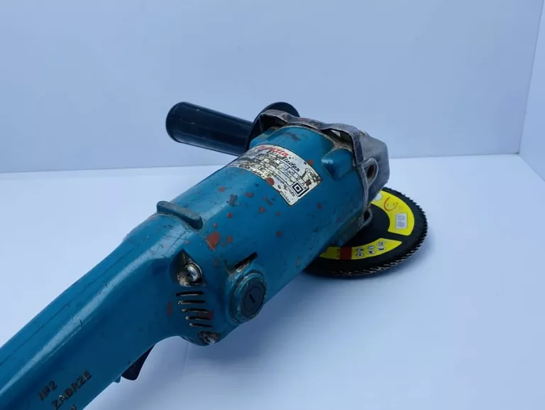 SZLIFIERKA KĄTOWA MAKITA 9005B