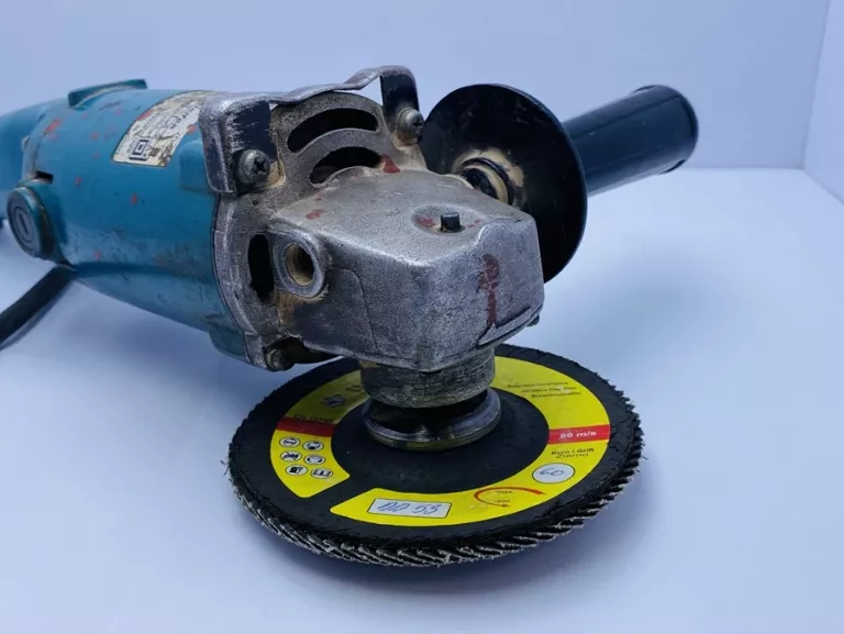 SZLIFIERKA KĄTOWA MAKITA 9005B