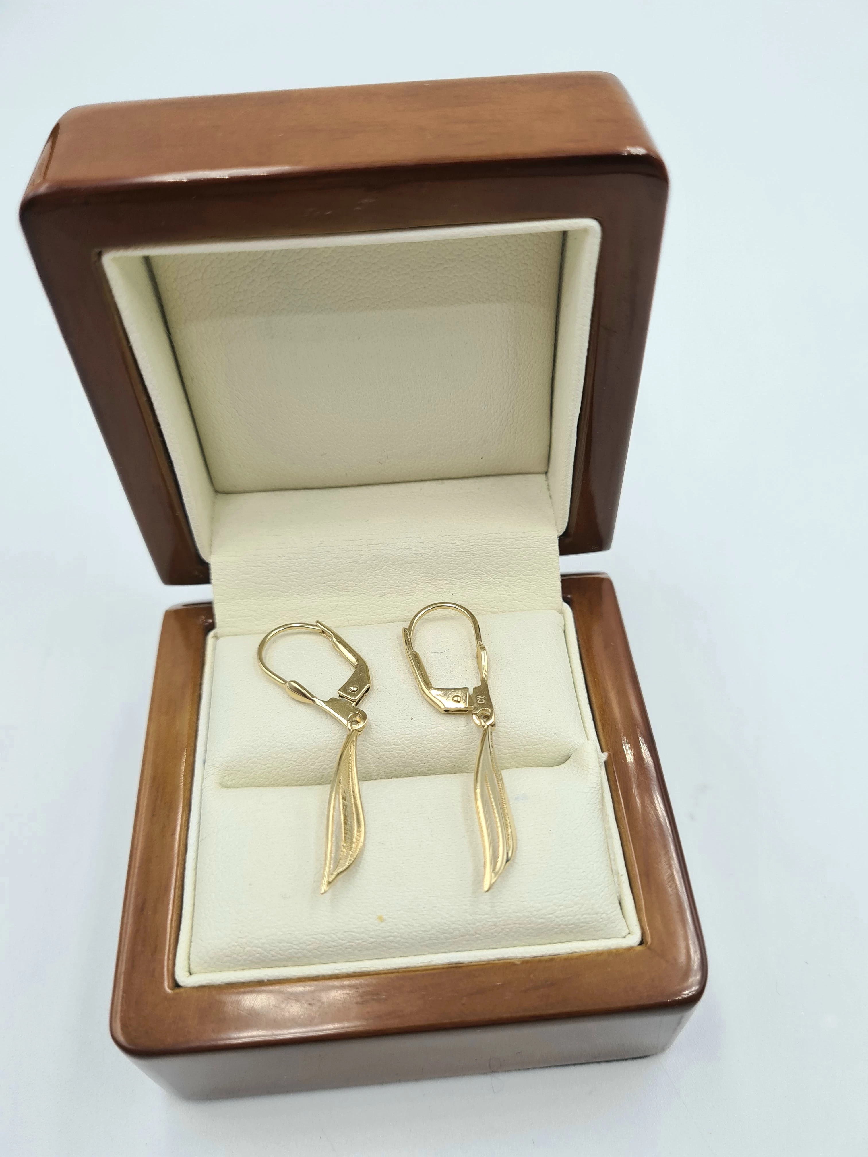 zlote-wiszace-kolczyki-pilsudskiego-8-chojnice