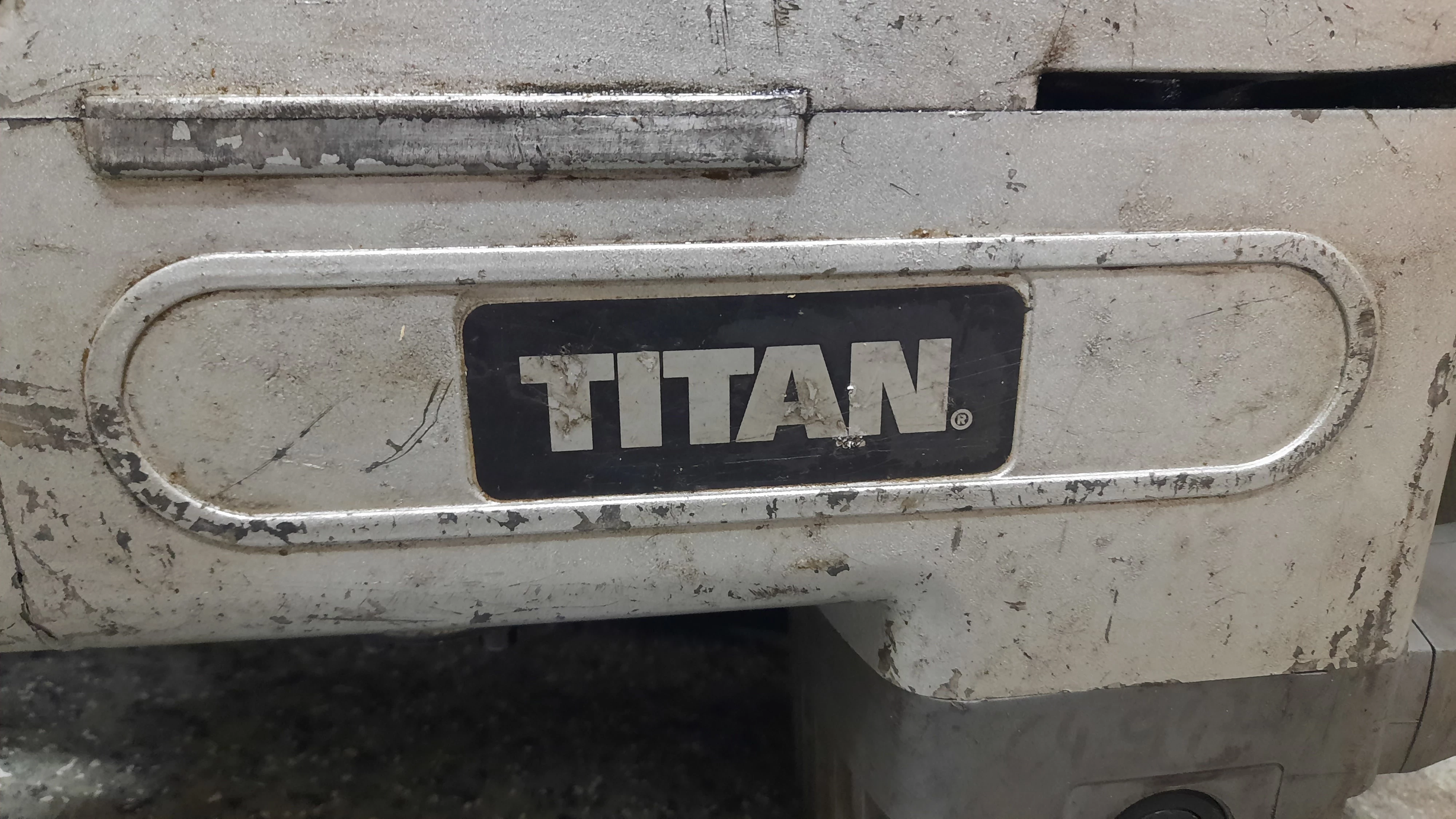 mlot-wyburzeniowy-titan-ttb-280-marka-titan