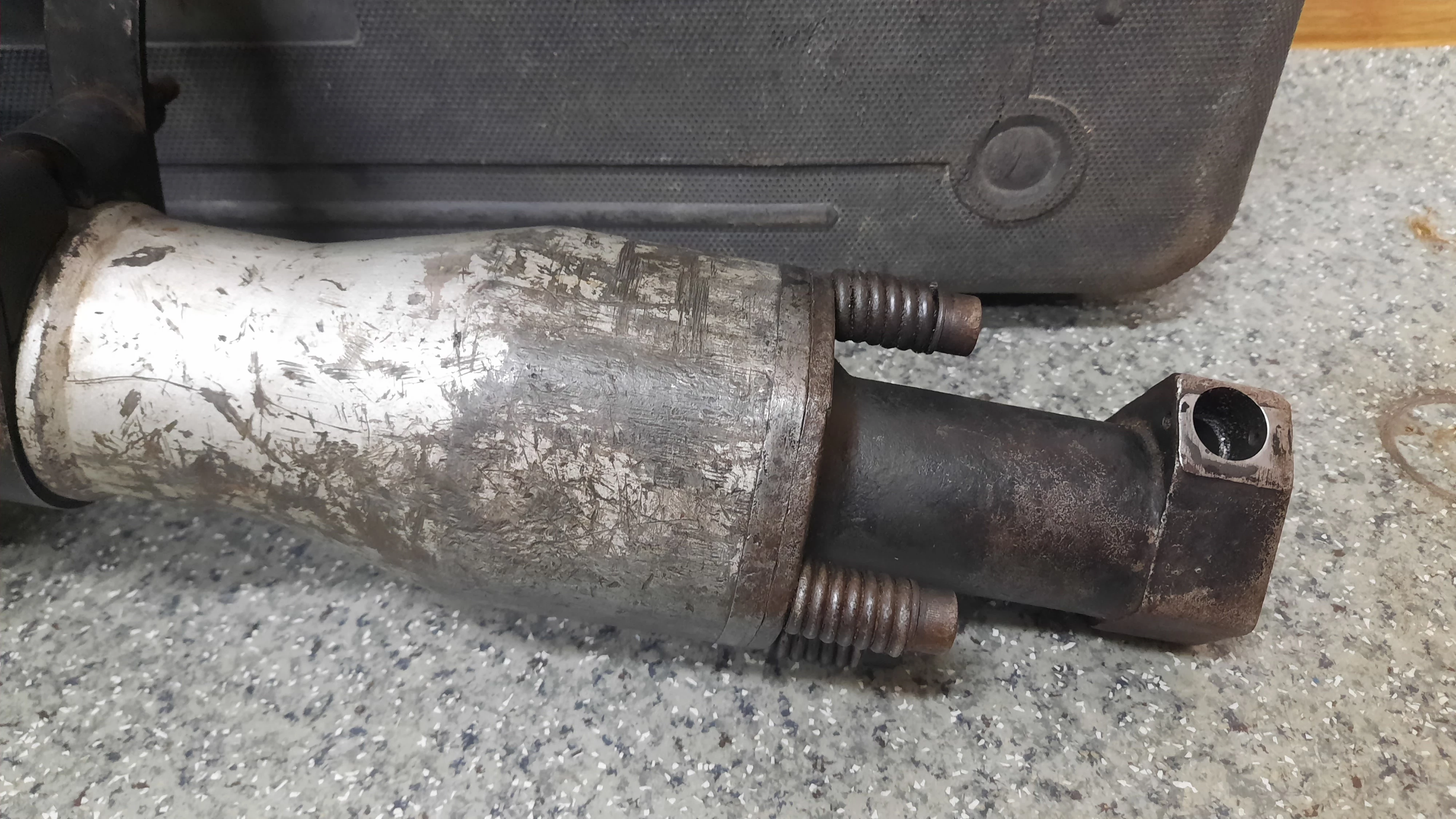 mlot-wyburzeniowy-titan-ttb-280-energia-udaru-45