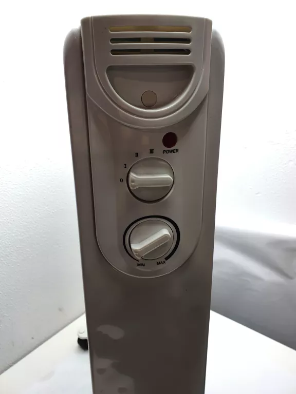 GRZEJNIK OLEJOWY CHALLENGE CYBL20-9 200W