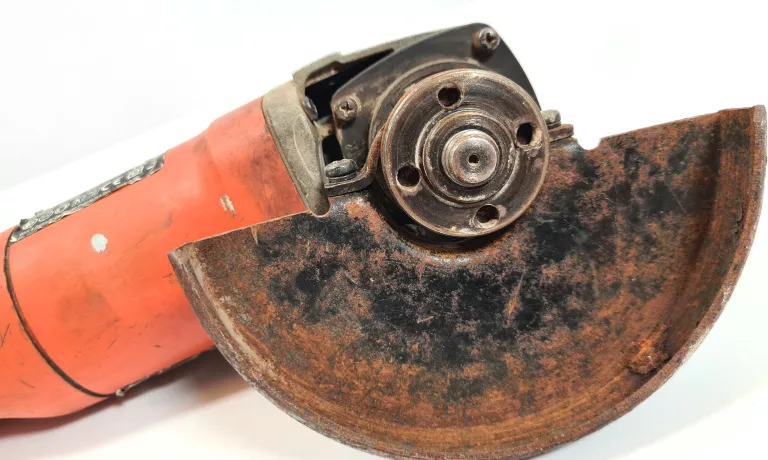 SZLIFIERKA KĄTOWA BLACK&DECKER KG115