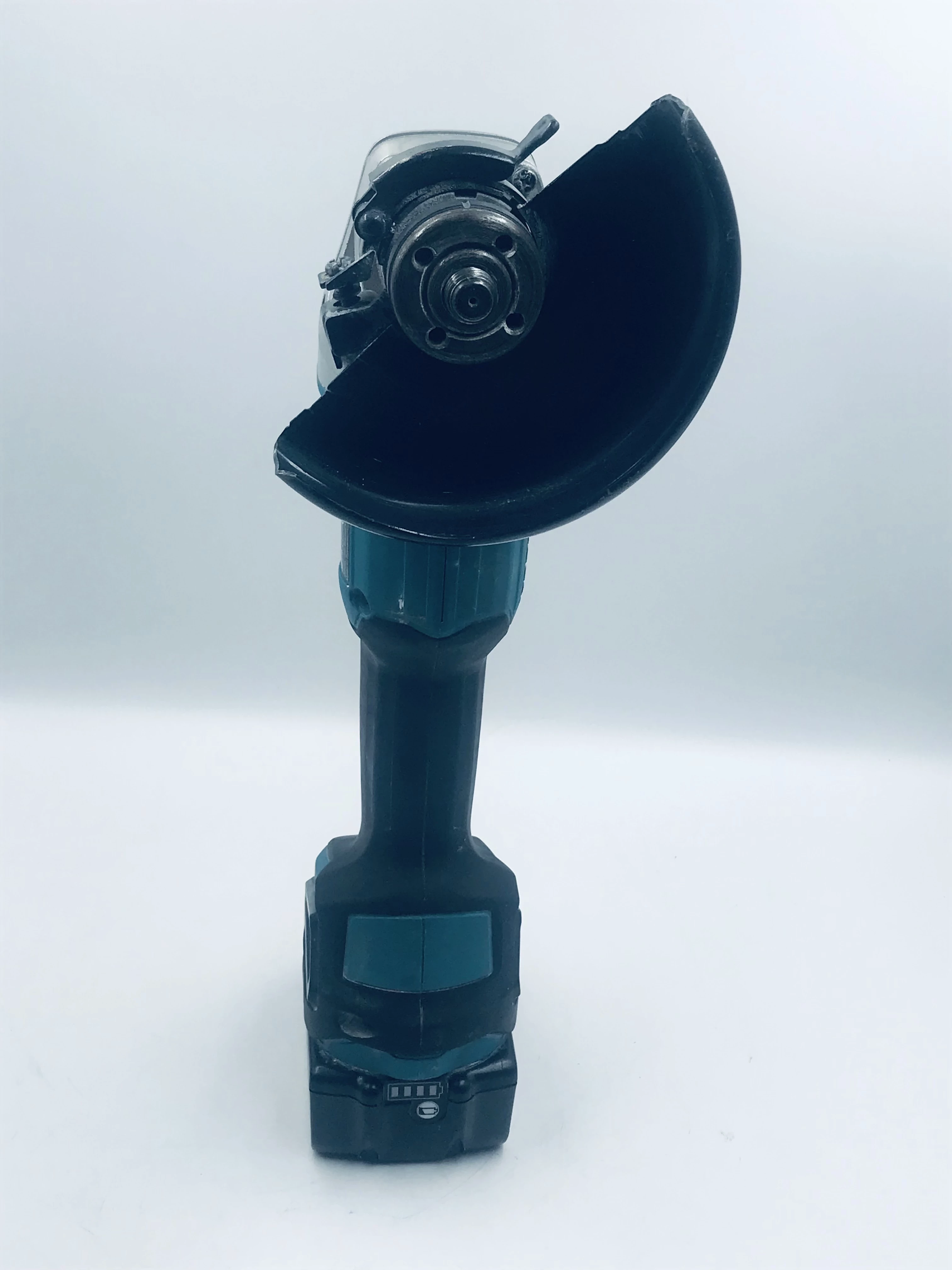 szlifierka-katowa-makita-dga504-stan-uzywany