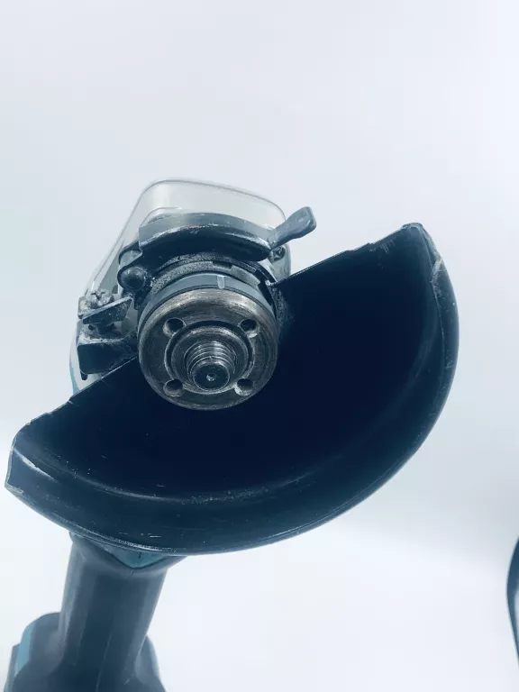 szlifierka-katowa-makita-dga504-rodzaj-zasilania-akumulatorowa