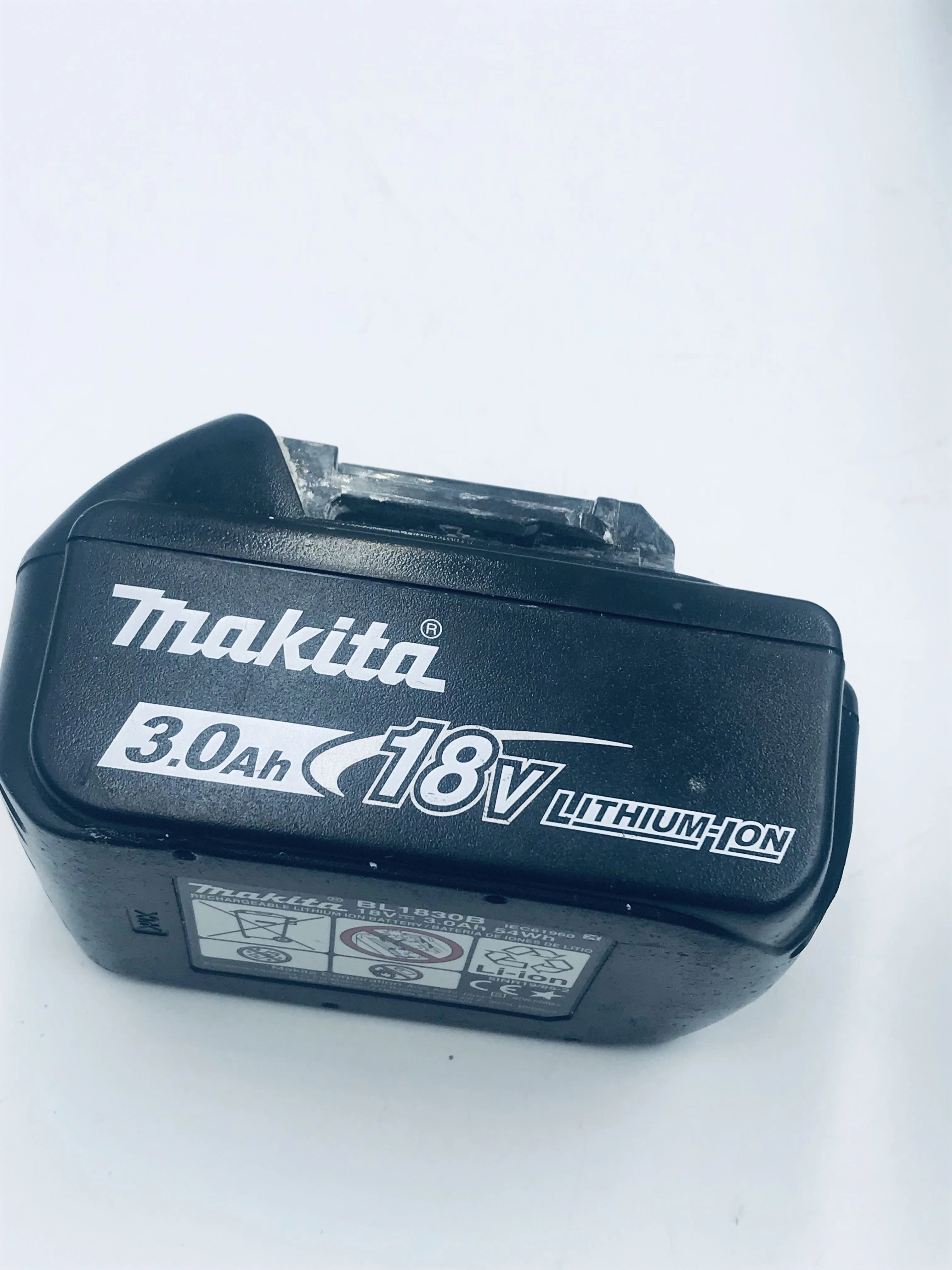 szlifierka-katowa-makita-dga504-stan-uzywany