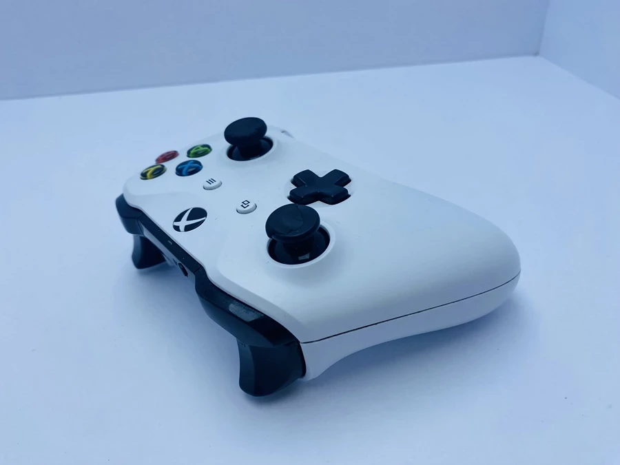 pad-do-xbox-one-kolor-bialy