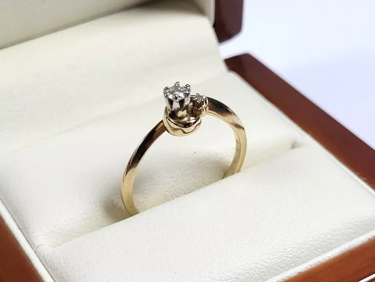 cudowny-zloty-pierscionek-z-brylantem-193-585-r12-zamkowa-19-wegorzewo