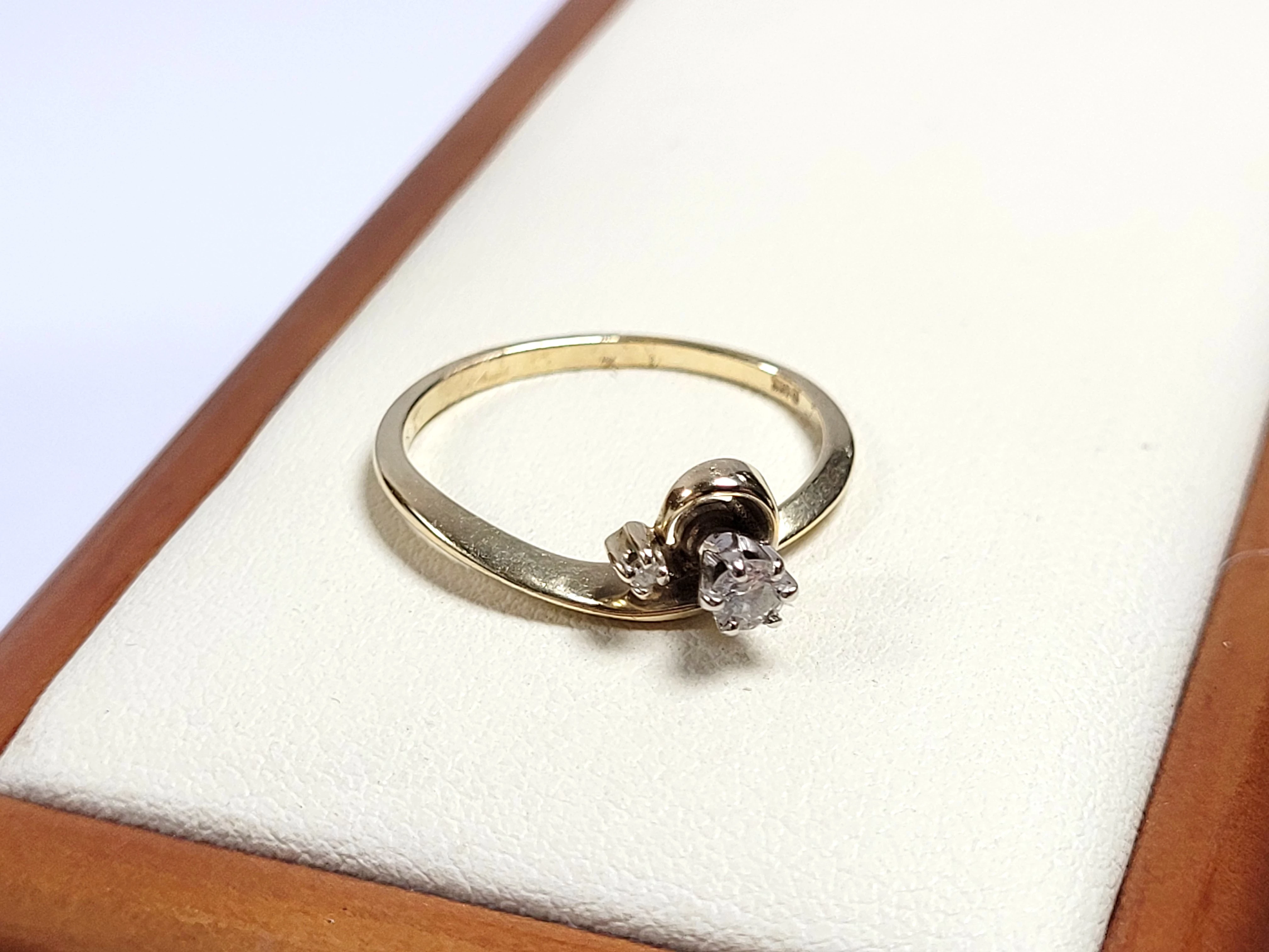 cudowny-zloty-pierscionek-z-brylantem-193-585-r12-kamien-17088-8