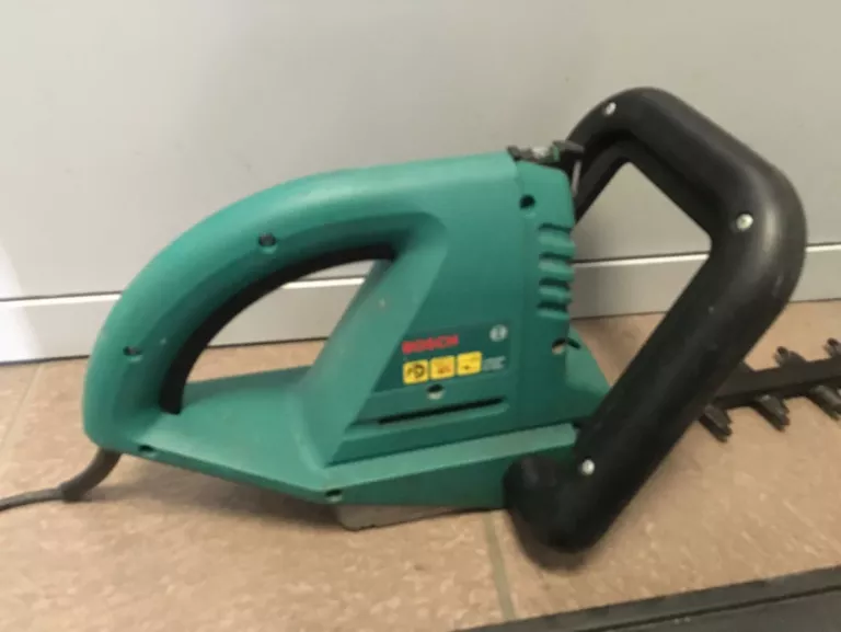 NOŻYCE ELEKTRYCZNE BOSCH AHS 600