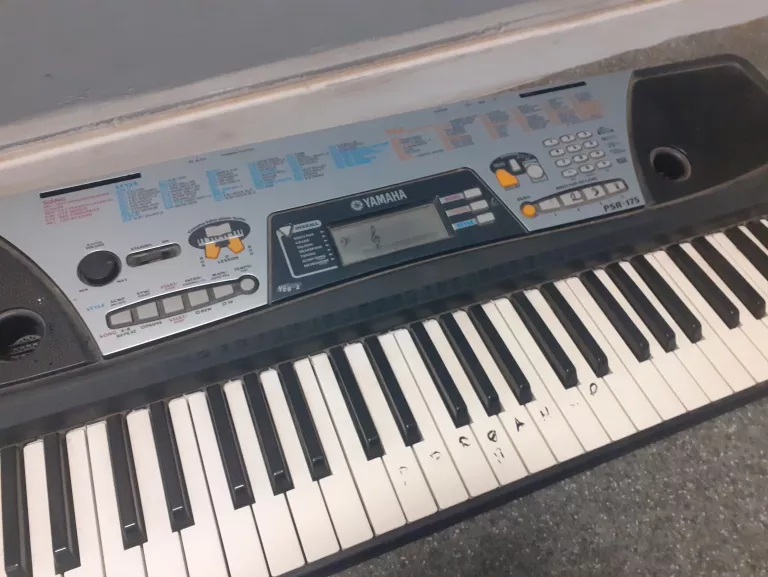 KEYBOARD YAMAHA PSR-175