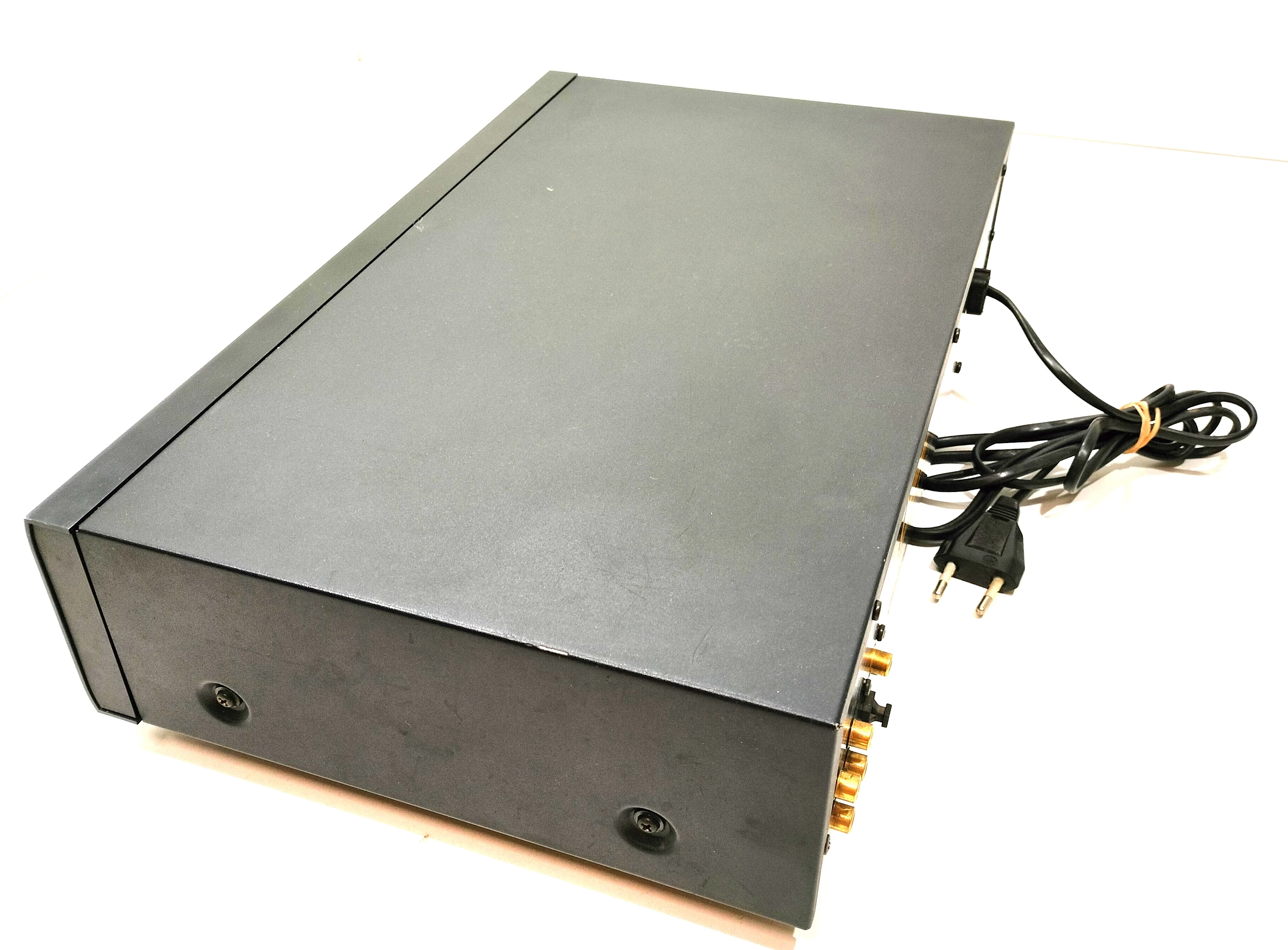 odtwarzacz-cd-yamaha-cdx-860-rodzaj-jednoplytowy