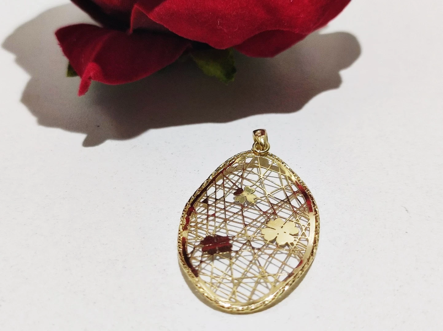 sliczna-azurkowa-zawieszka-585ct-kolor-dominujacy-205826-225106