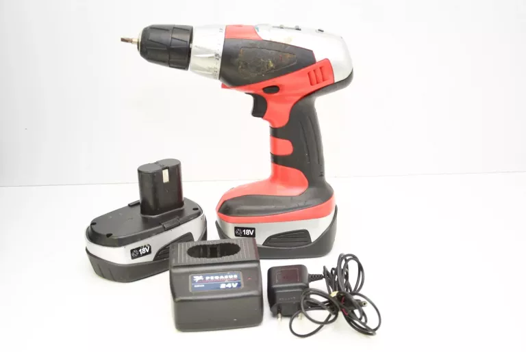 wkretarka-z-akumulatorem-i-ladowarka-stan-uzywany