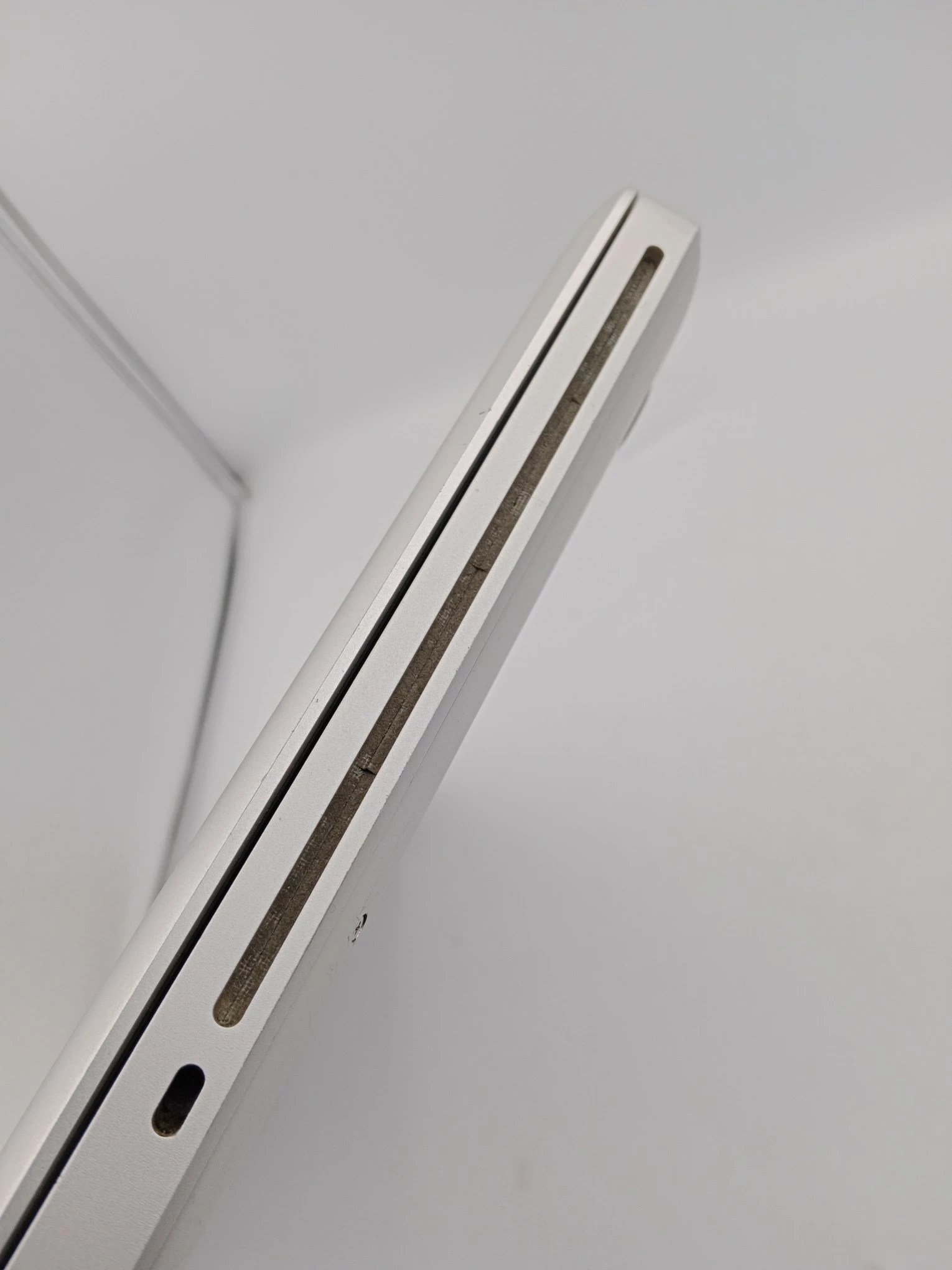 laptop-apple-macbook-pro-a1286-opis-pojemnosc-dysku-500