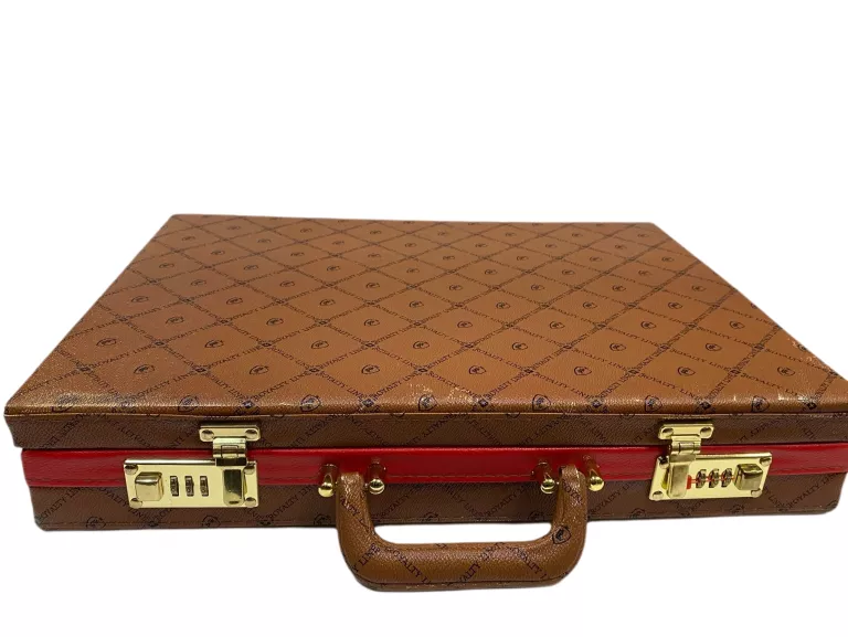 zestaw-nozy-w-walizce-royalty-line-stan-uzywany