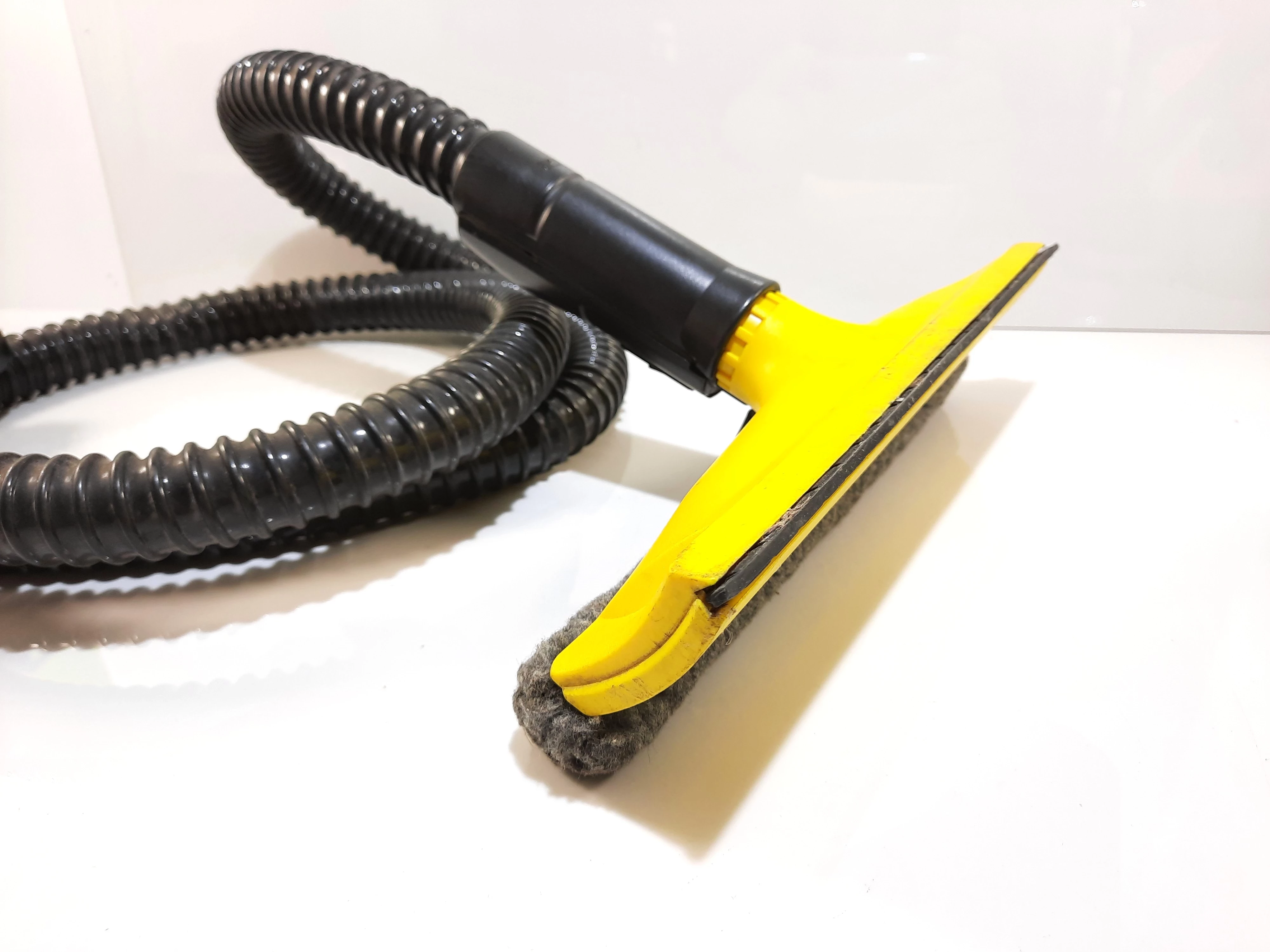 myjka-do-okien-szyb-akumulatorowa-karcher-k250-marka-karcher